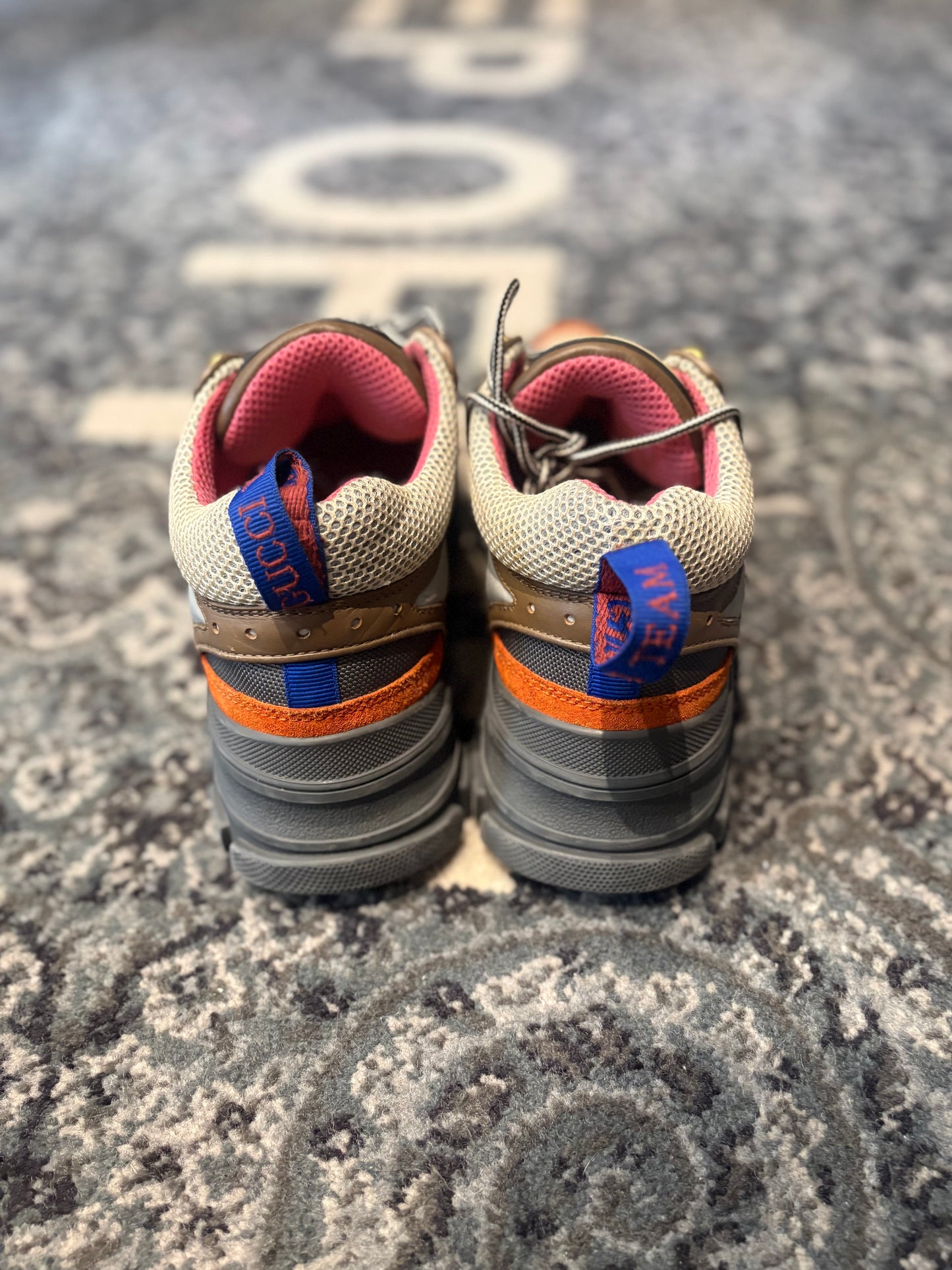 Gucci Sega FlashTrek “Crystal Grey Orange” NB CLEAN SIZE 6
