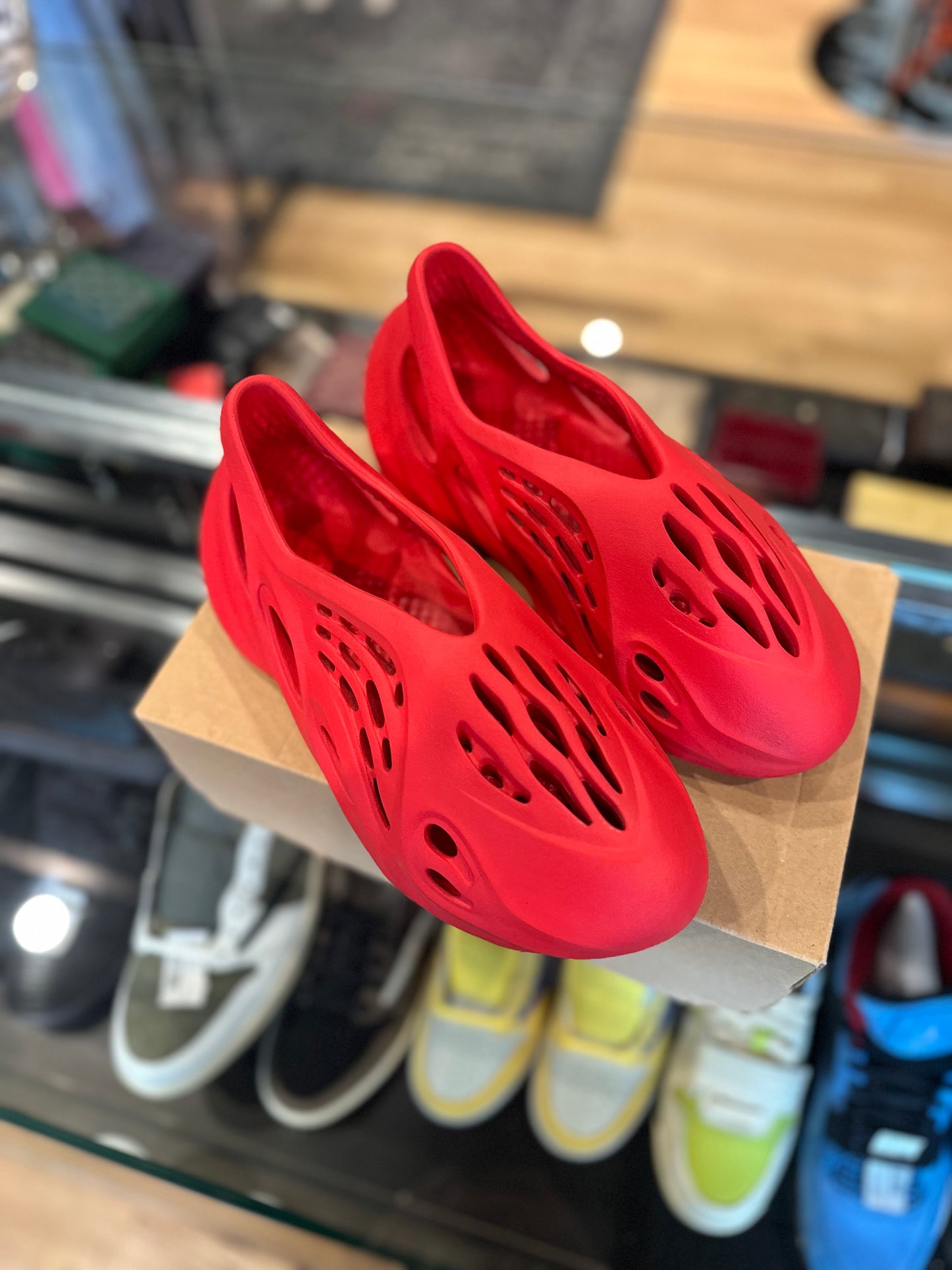 Yeezy Foamrunner Vermillion Clean OG Size 9
