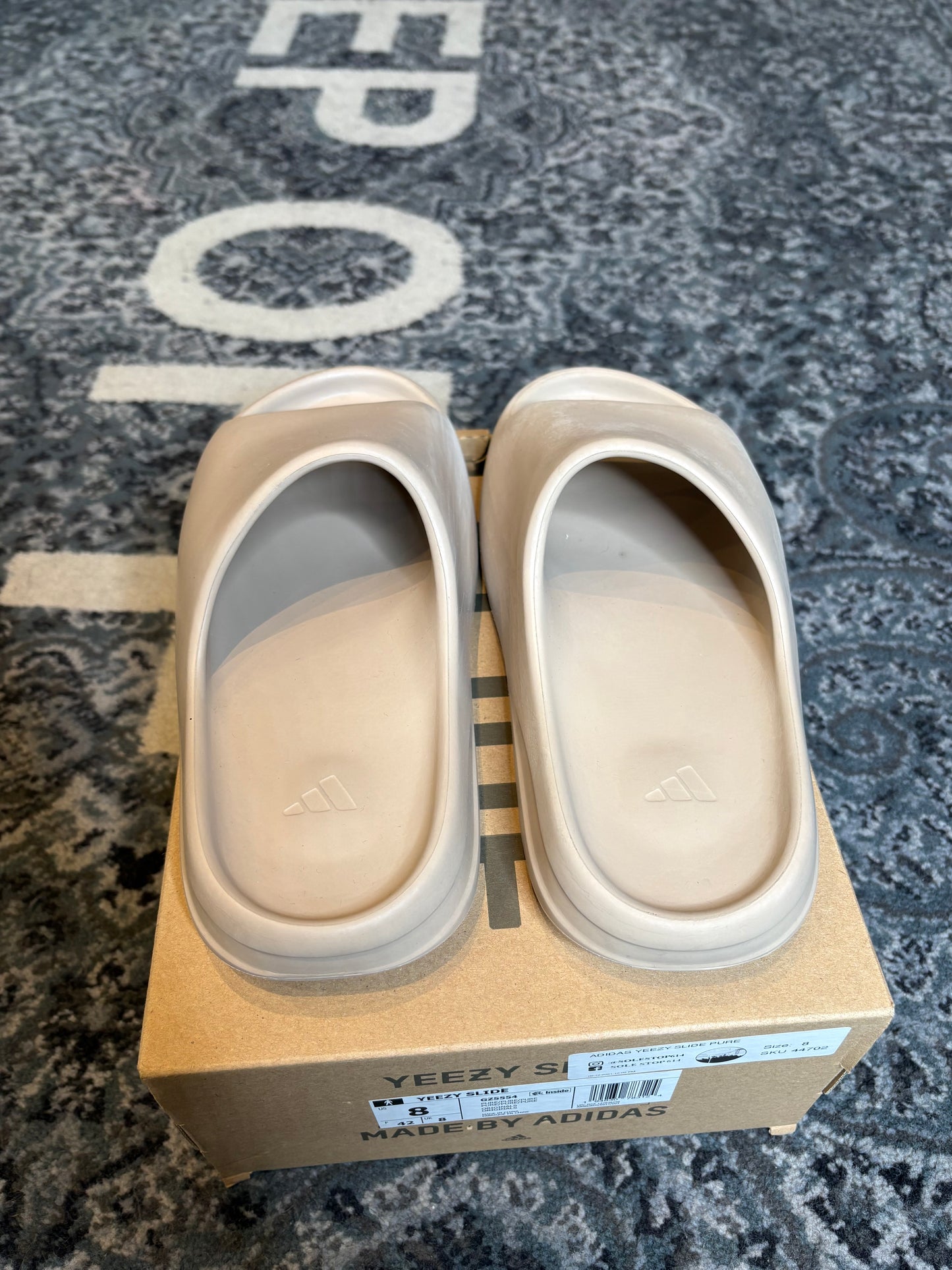 Yeezy Slide “Pure” CLEAN OG SIZE 8