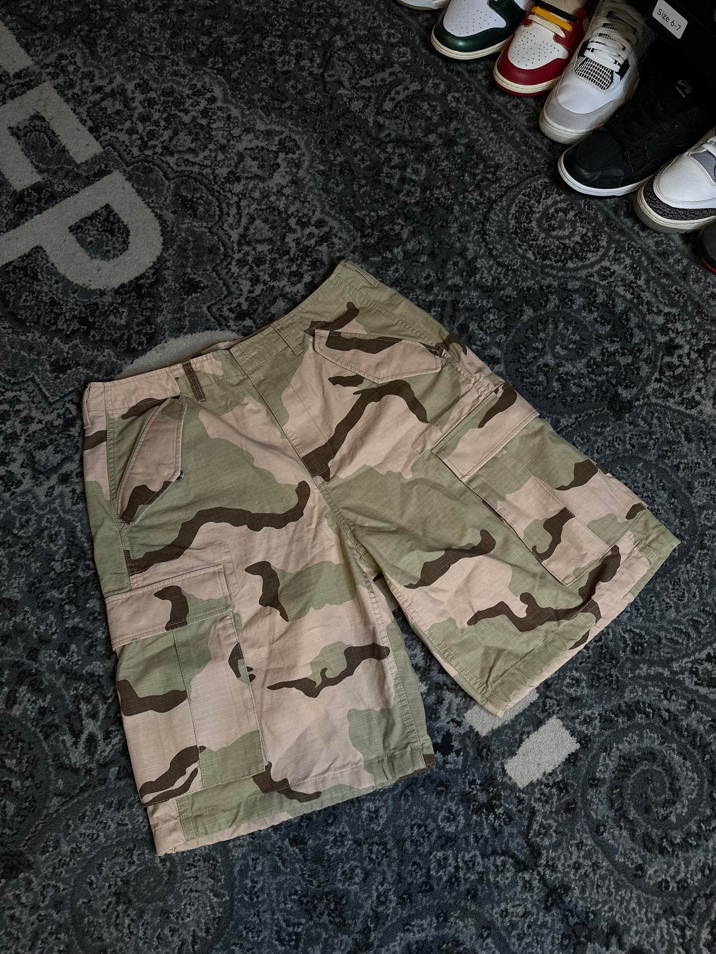 STUSSY Camo Cargo Shorts Size 32