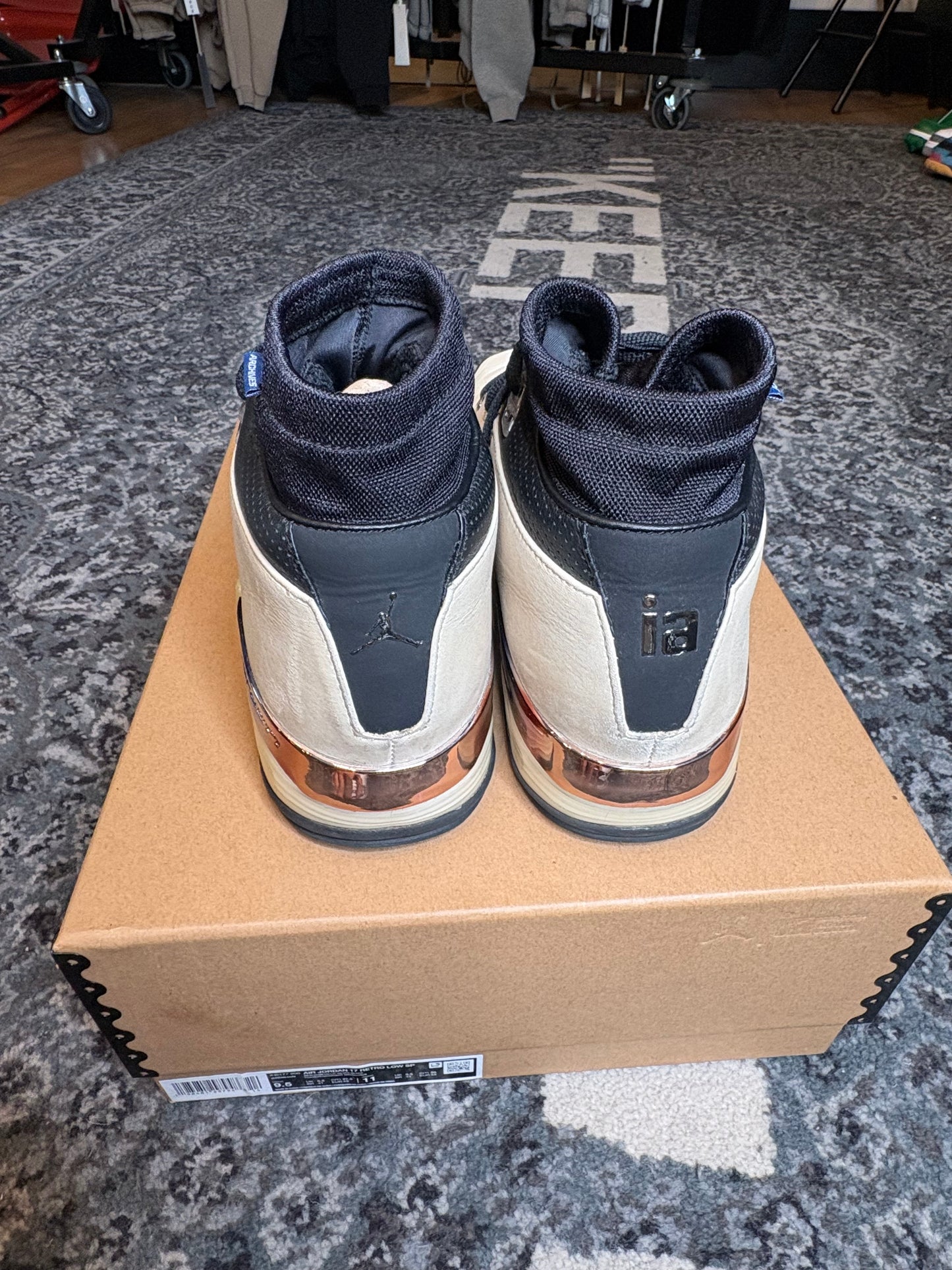 Jordan 17 Retro Low “Infinite Archives” Clean Og Size 9.5