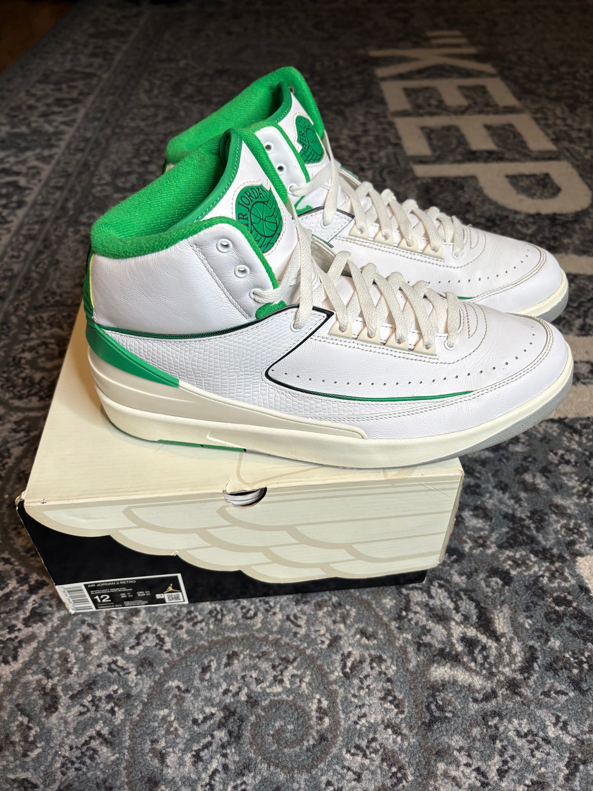 Jordan 2 Retro “Lucky Green” Clean Og Size 12