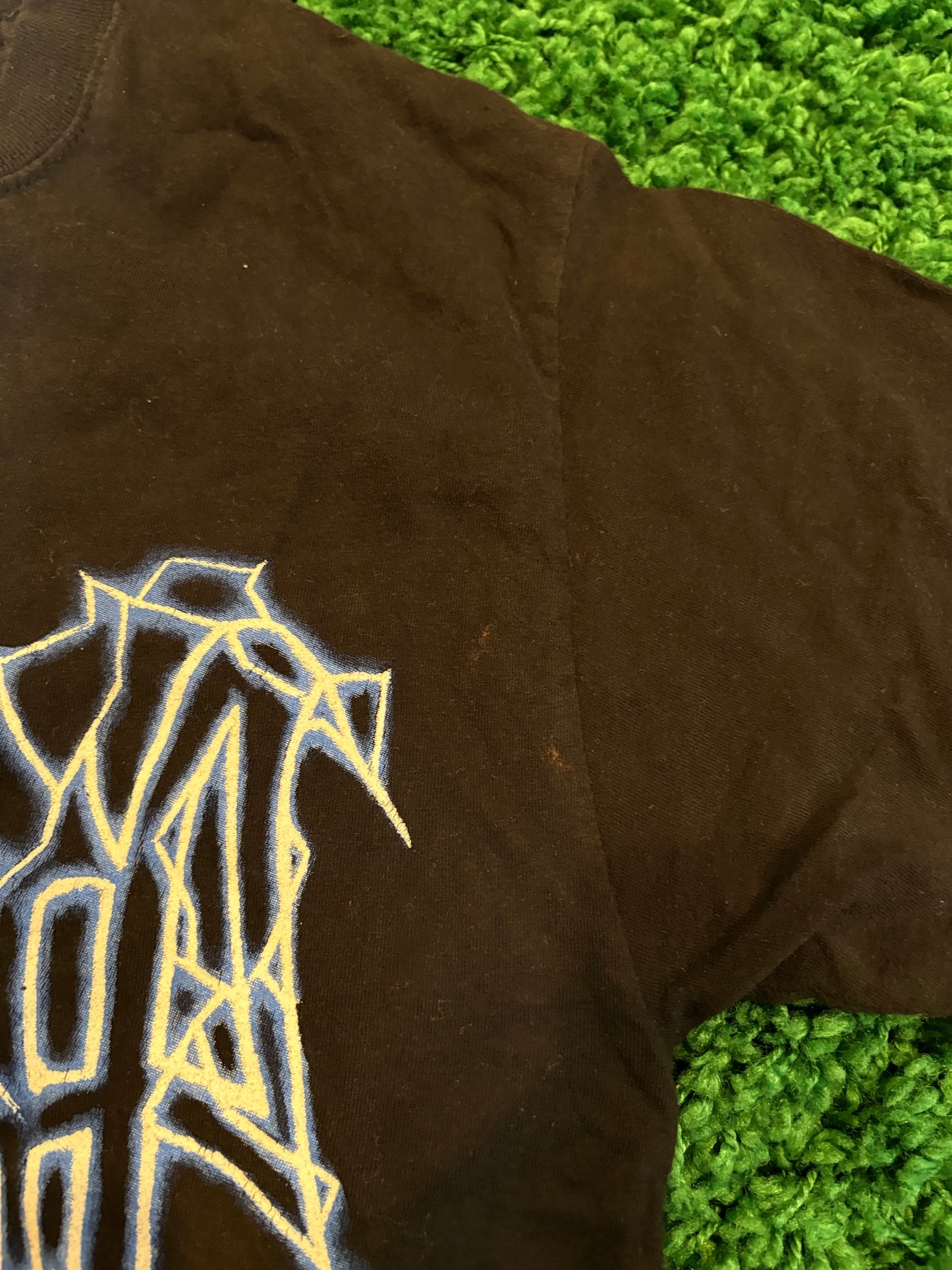 Revenge Tee Black Lightning Size Medium