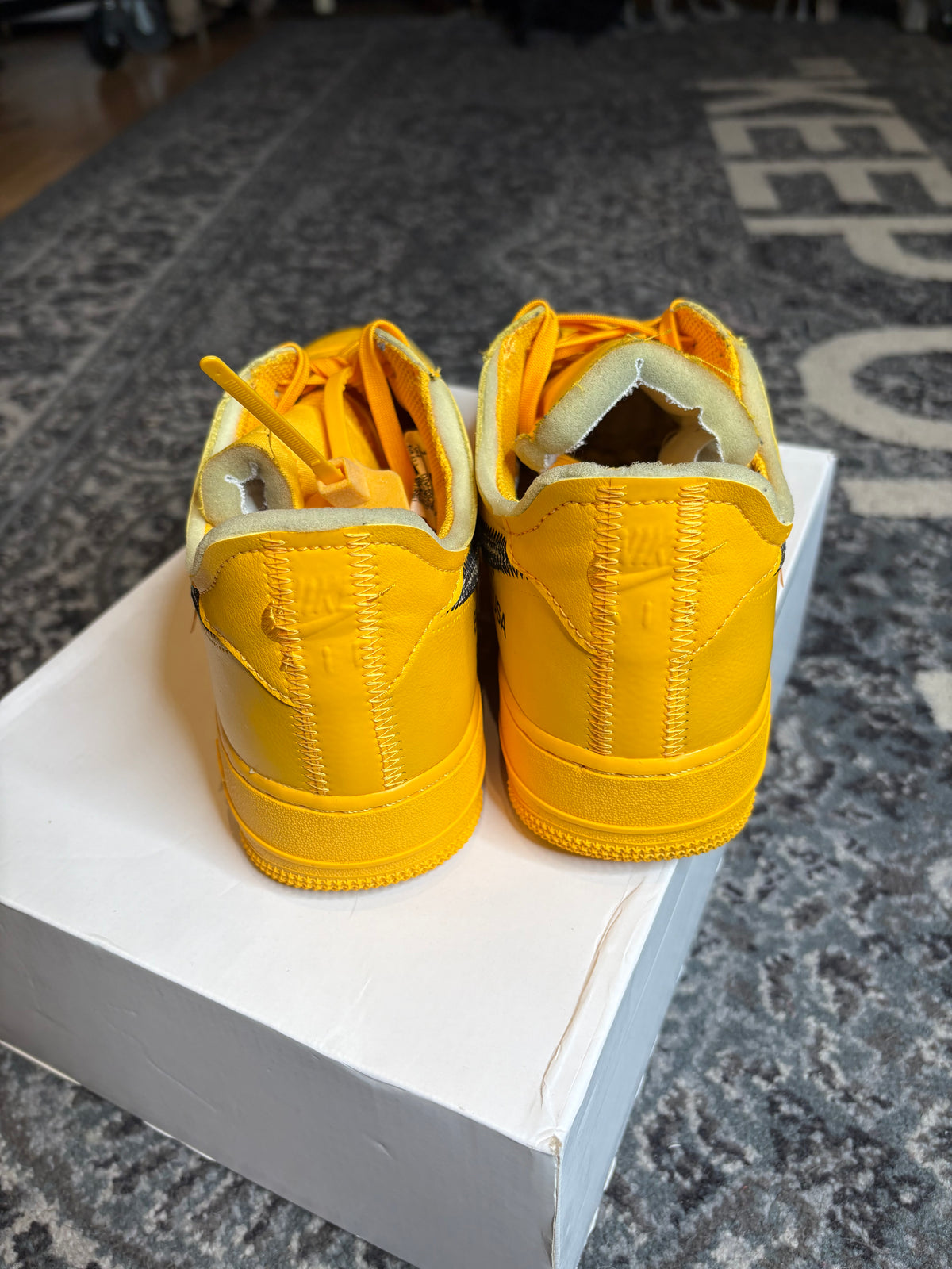 Nike Air Force 1 Low “Off-White ICA University Gold” Clean Og Size 9