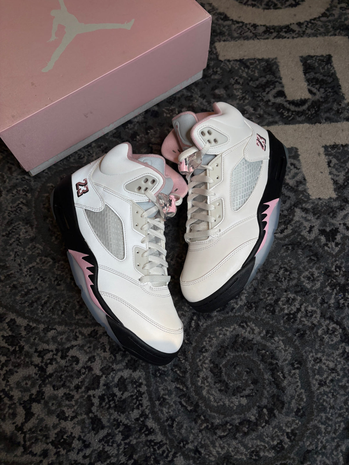 Jordan 5 Retro “Shy Pink” Clean Og Size 9.5