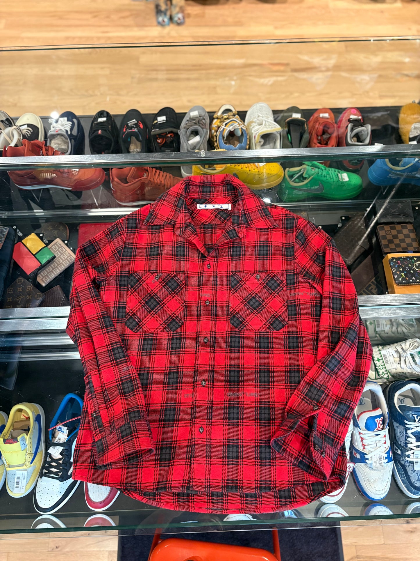 Off-White Flannel Red Size Medium