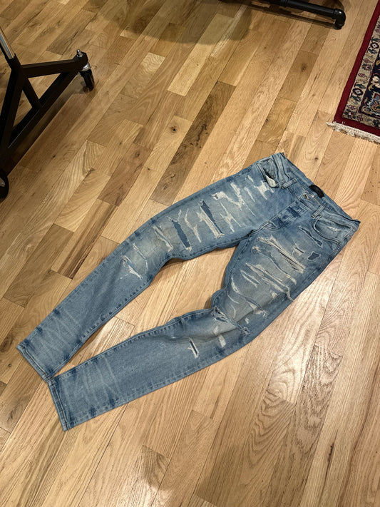 Amiri Jeans Light Wash Distressed Size 33