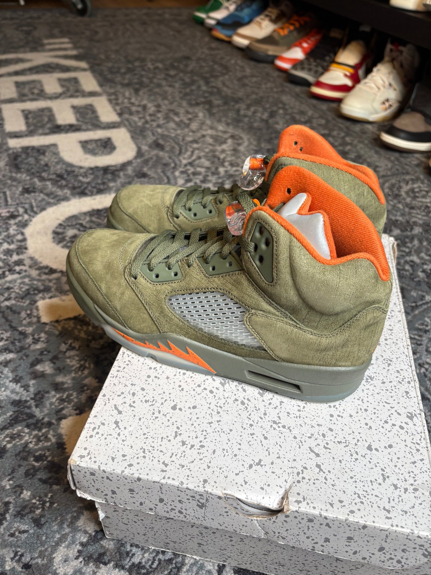 Jordan 5 Retro “Olive” Clean Og Size 9