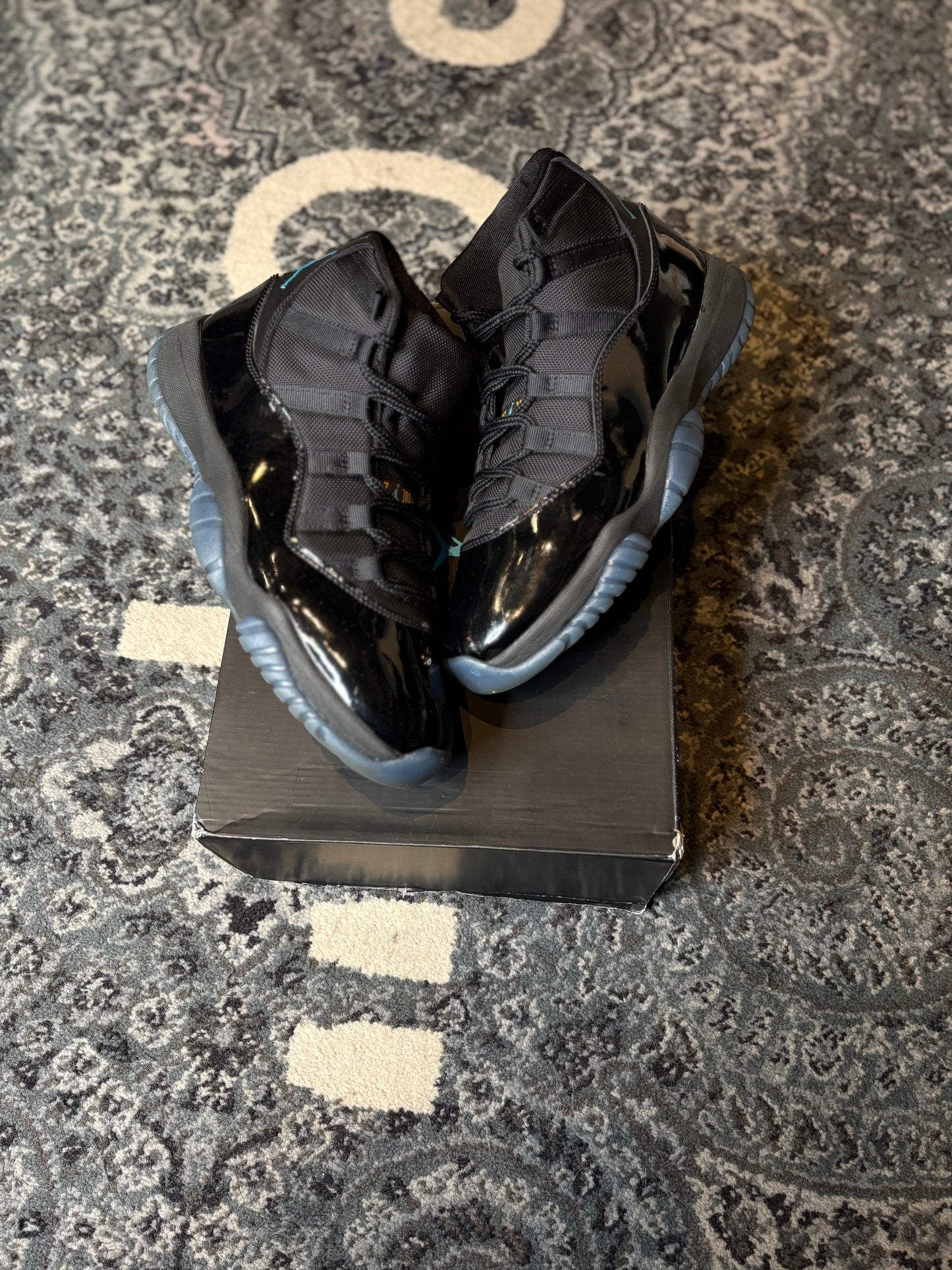 Jordan 11 Retro “Gamma Blue” CLEAN OG SIZE 10
