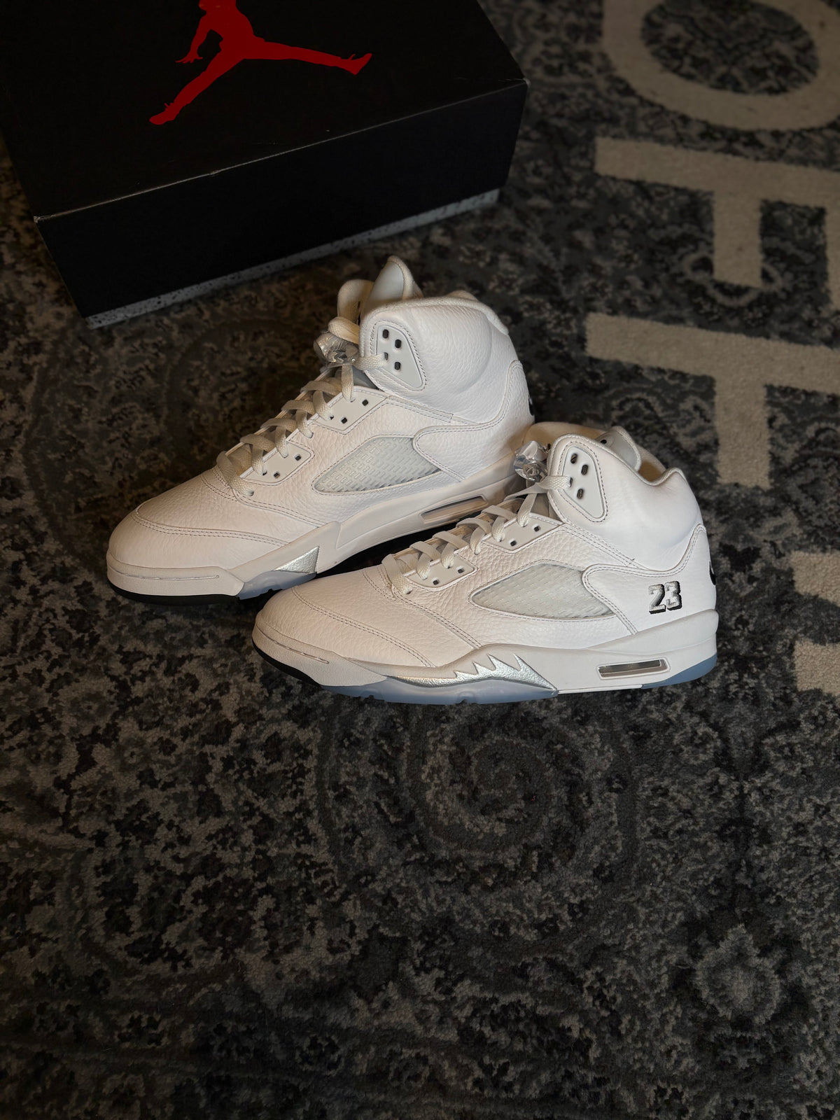 Jordan 5 Retro “White Metallic” Clean Og Size 11.5