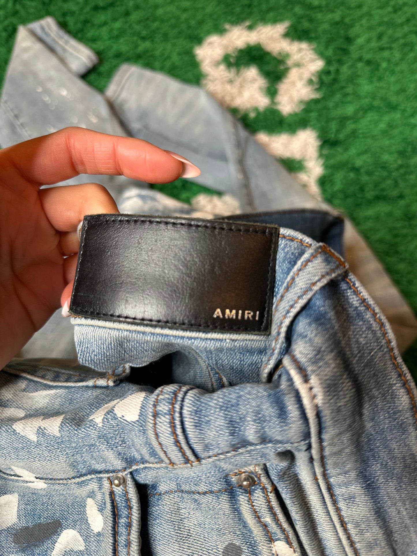 Amiri Jeans Light Wash Distressed Paint Size 34