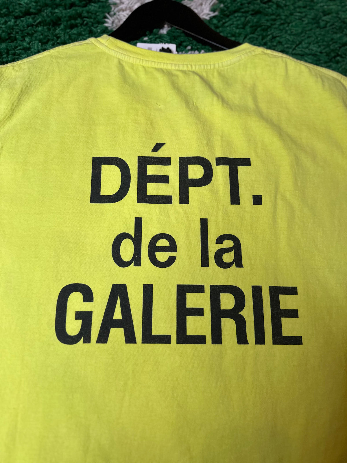 Gallery Dept Tee Yellow DS Size XL