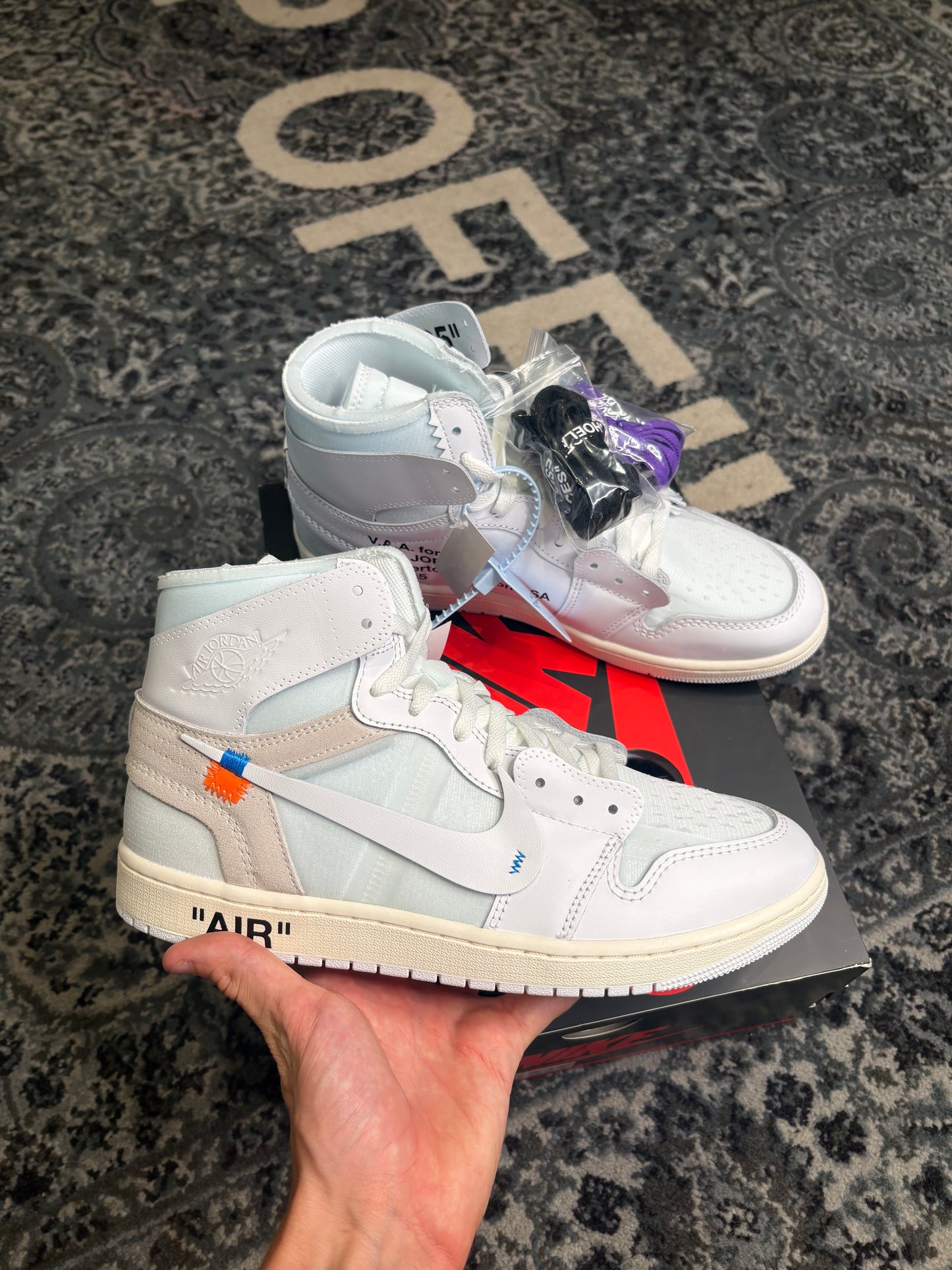 Jordan 1 Retro High Virgil Abloh Archive Alaska DS OG