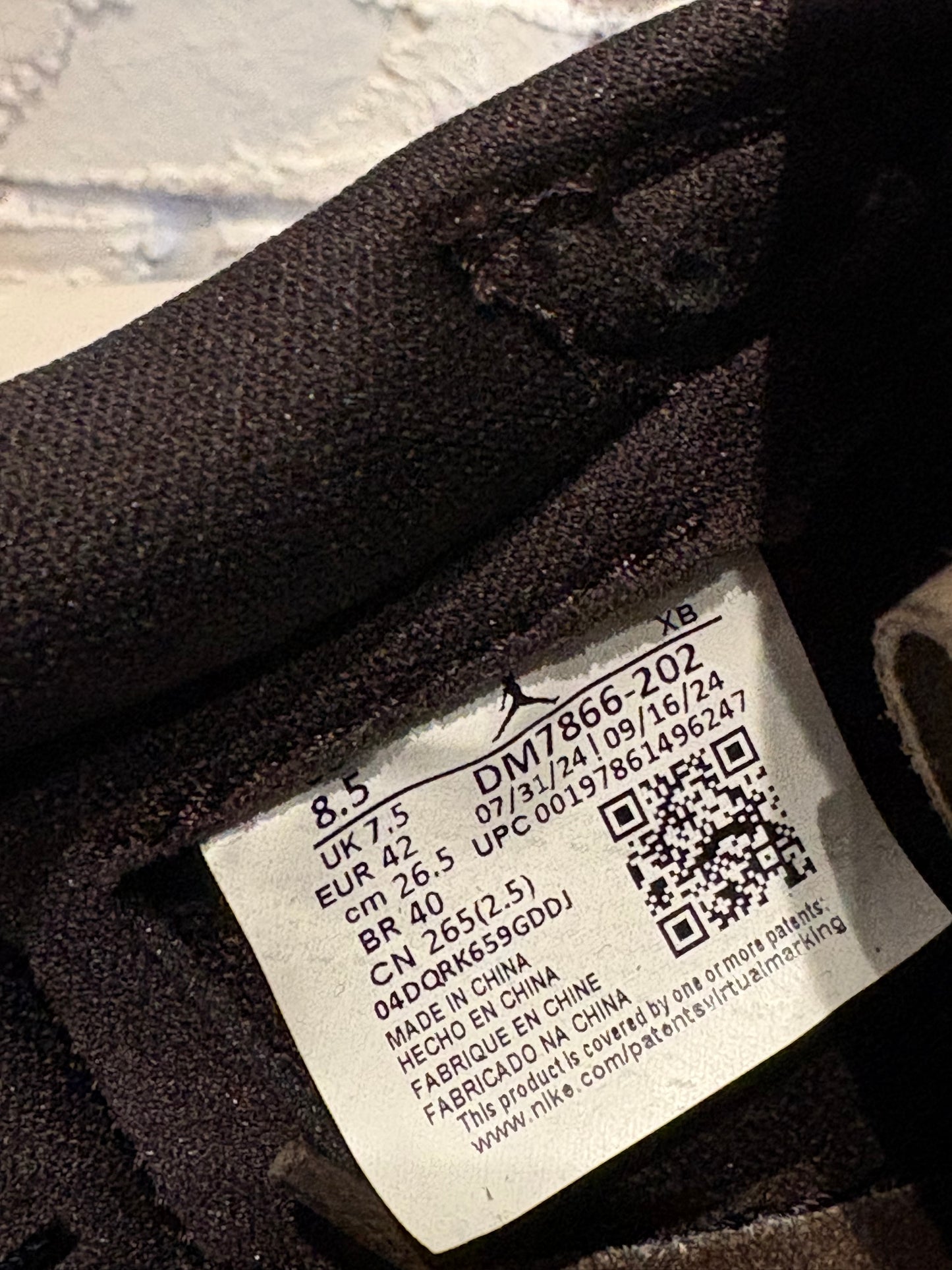 Jordan 1 Retro Low Travis Scott Velvet Brown DS OG Size 8.5