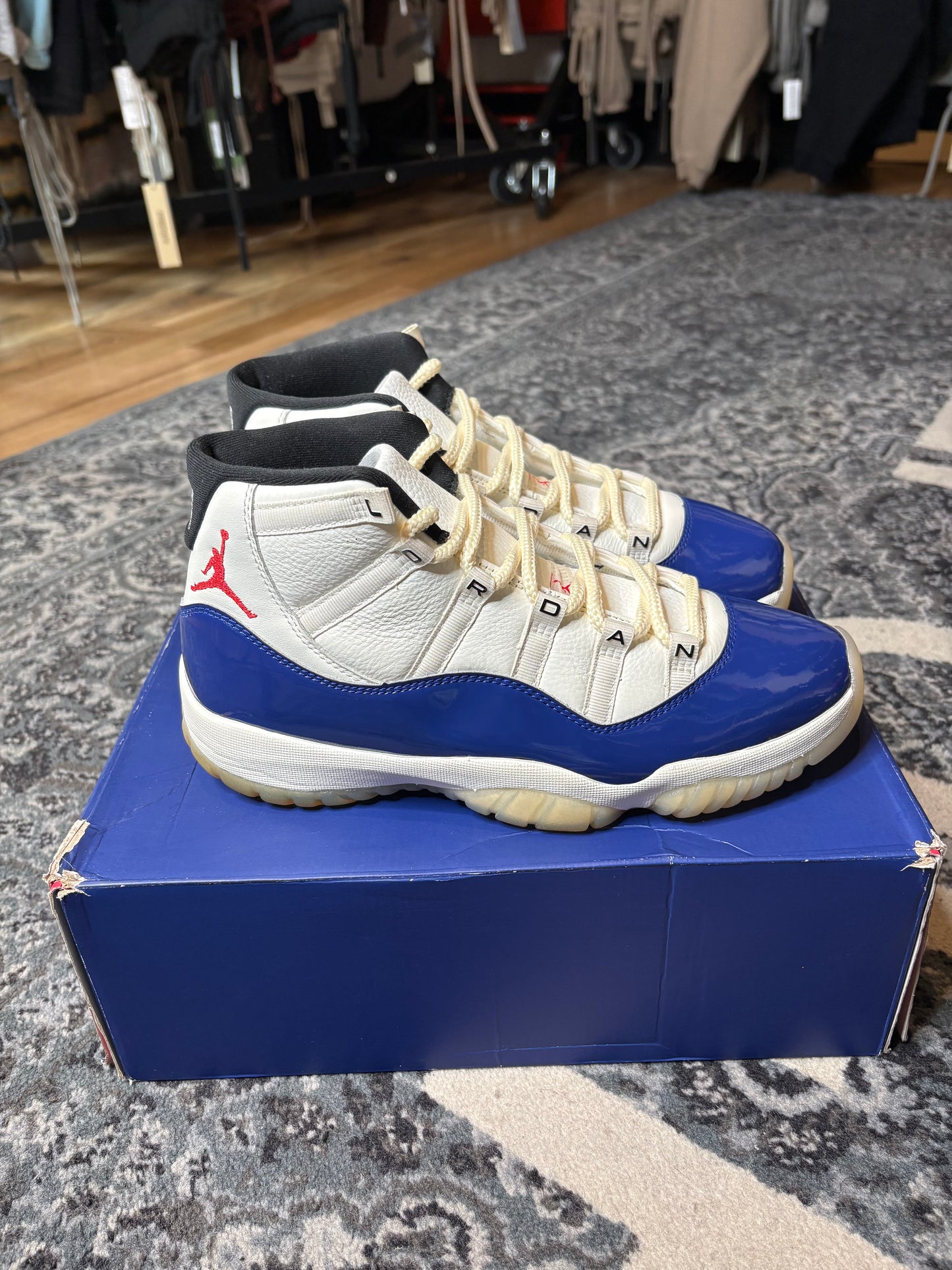 Jordan 11 Retro “Rare Air” Clean Og Size 9