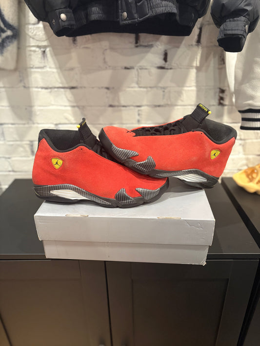 Jordan 14 ‘Red Ferrari’ Clean used og box size 14