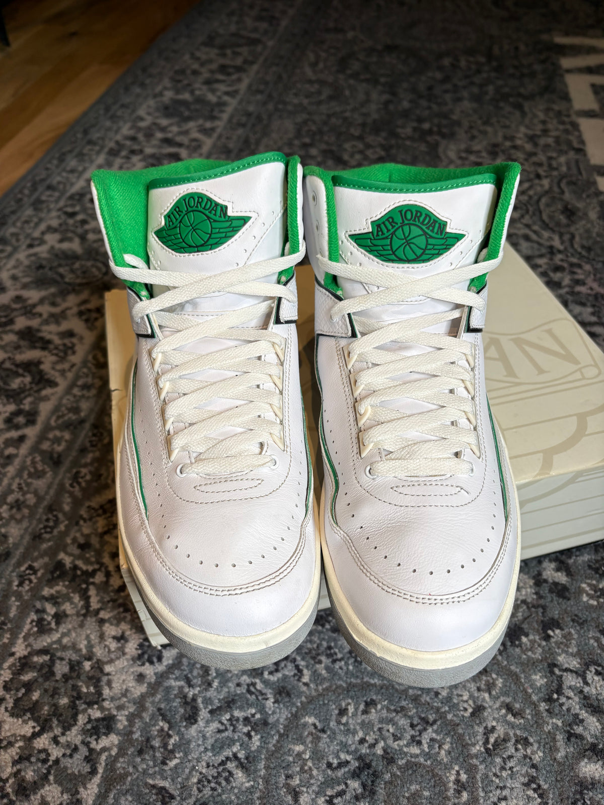Jordan 2 Retro “Lucky Green” Clean Og Size 12