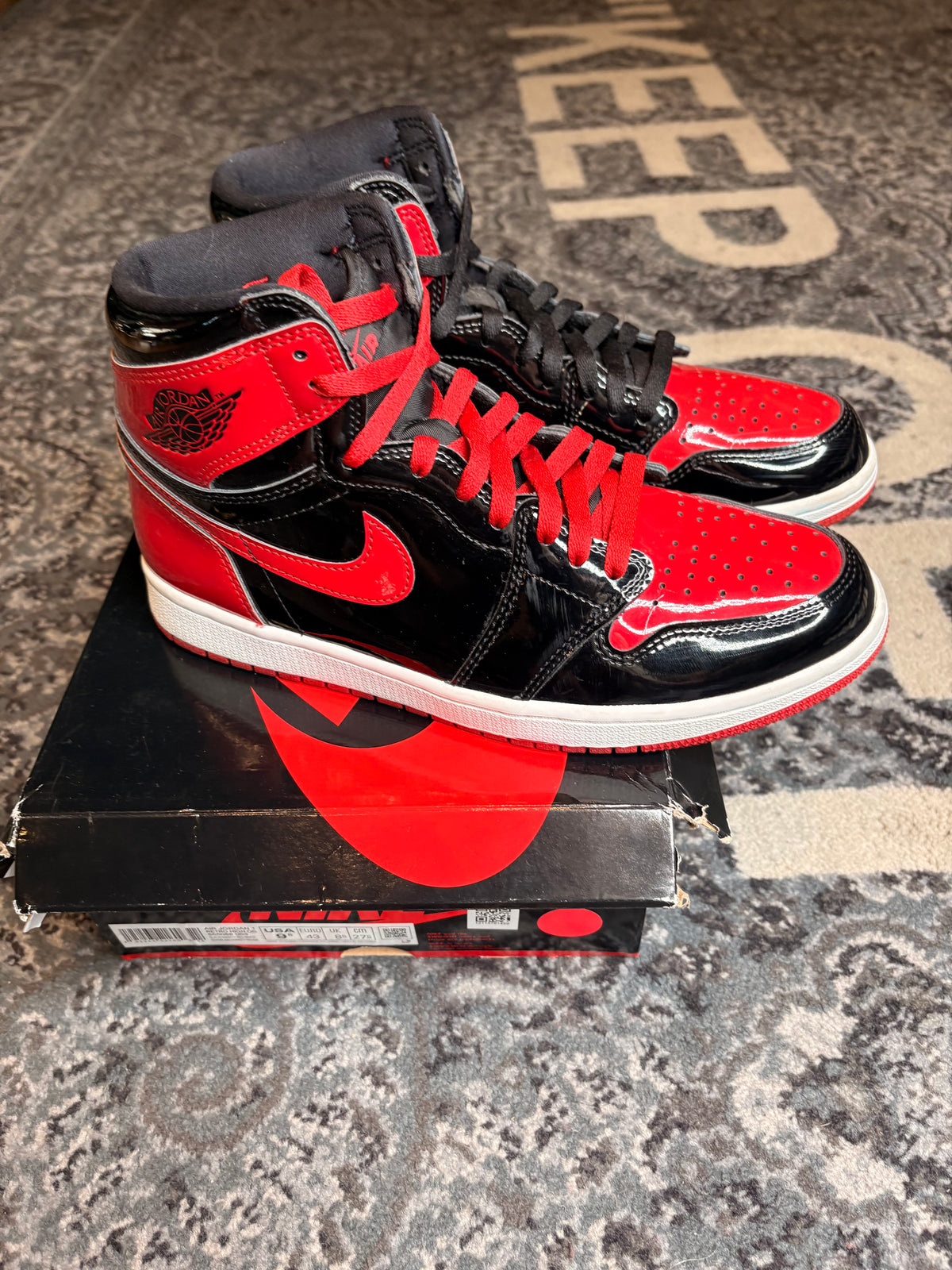 Jordan 1 Retro “Patent Bred” Clean Og Size 9.5