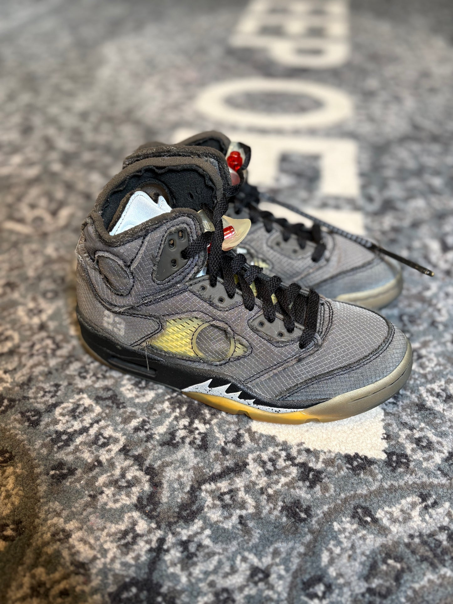 Jordan 5 Retro Off White “Muslin” NB CLEAN Size 5