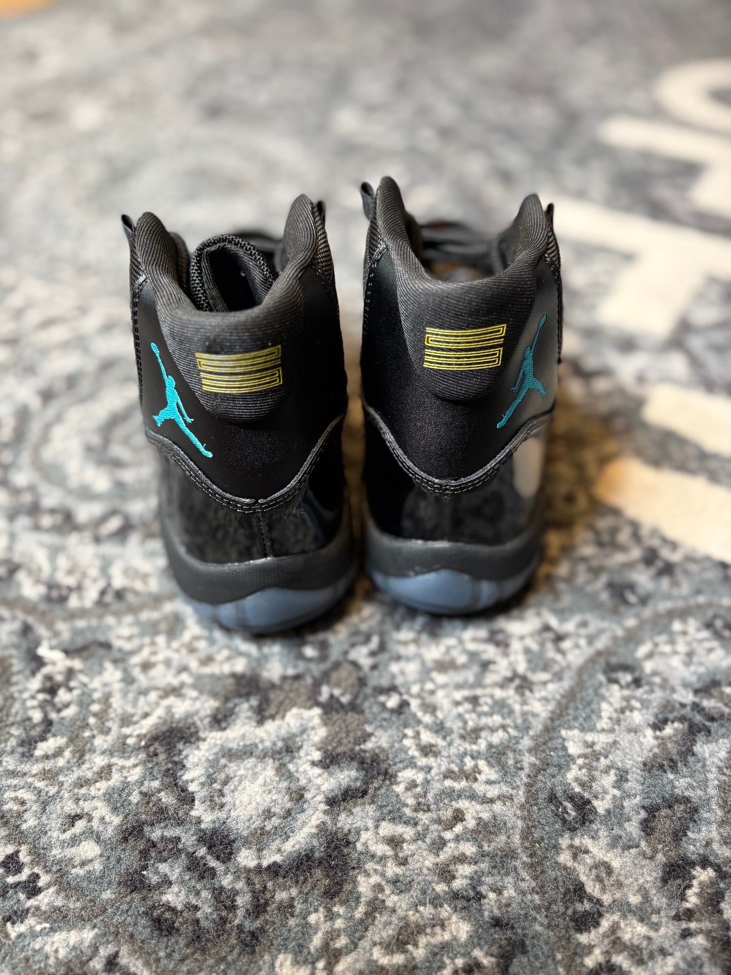 Jordan 11 Retro “Gamma Blue” Po Nb Size 8
