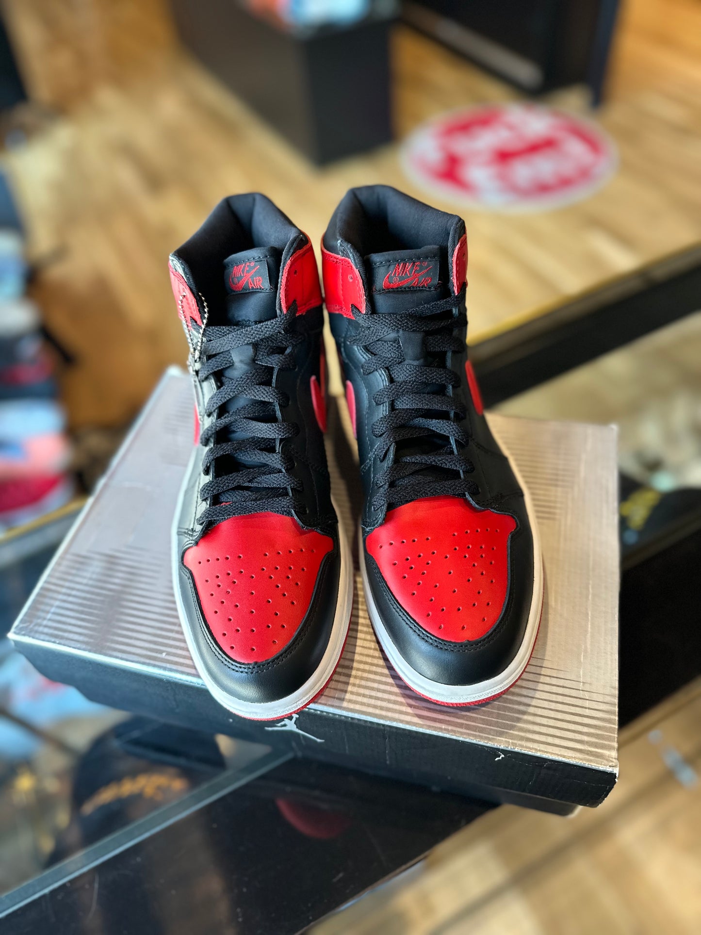 Jordan 1 High “Bred” (2001) DS OG Size 10.5