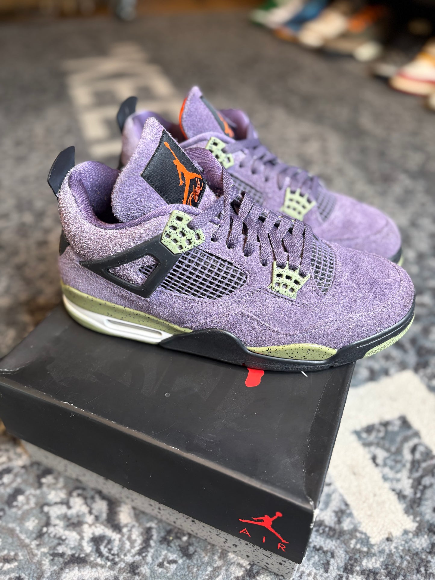 Jordan 4 Retro “Canyon Purple” Clean Og Size 10.5M/12W