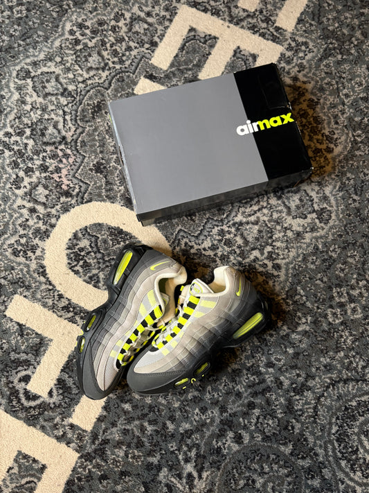 Nike Air Max 95 “Big Bubble Neon” Clean Og Size 9.5M/11W
