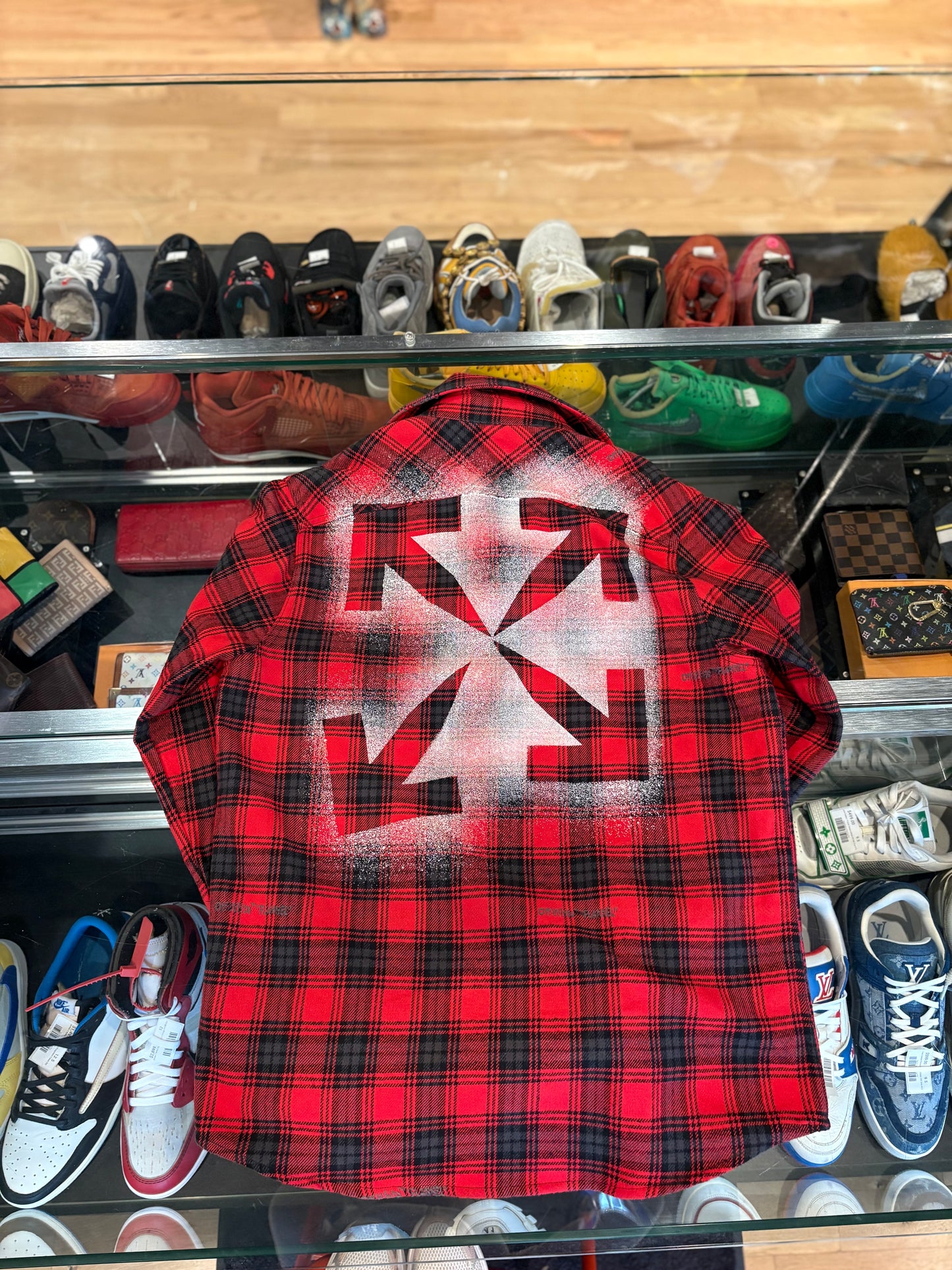 Off-White Flannel Red Size Medium