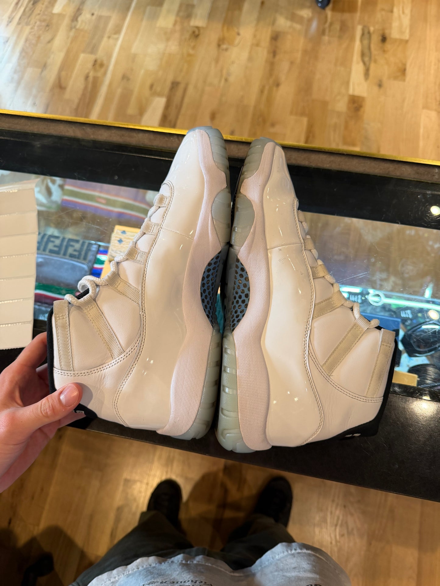 Jordan 11 Retro high ‘Legend Blue’ Size 11 PO NB