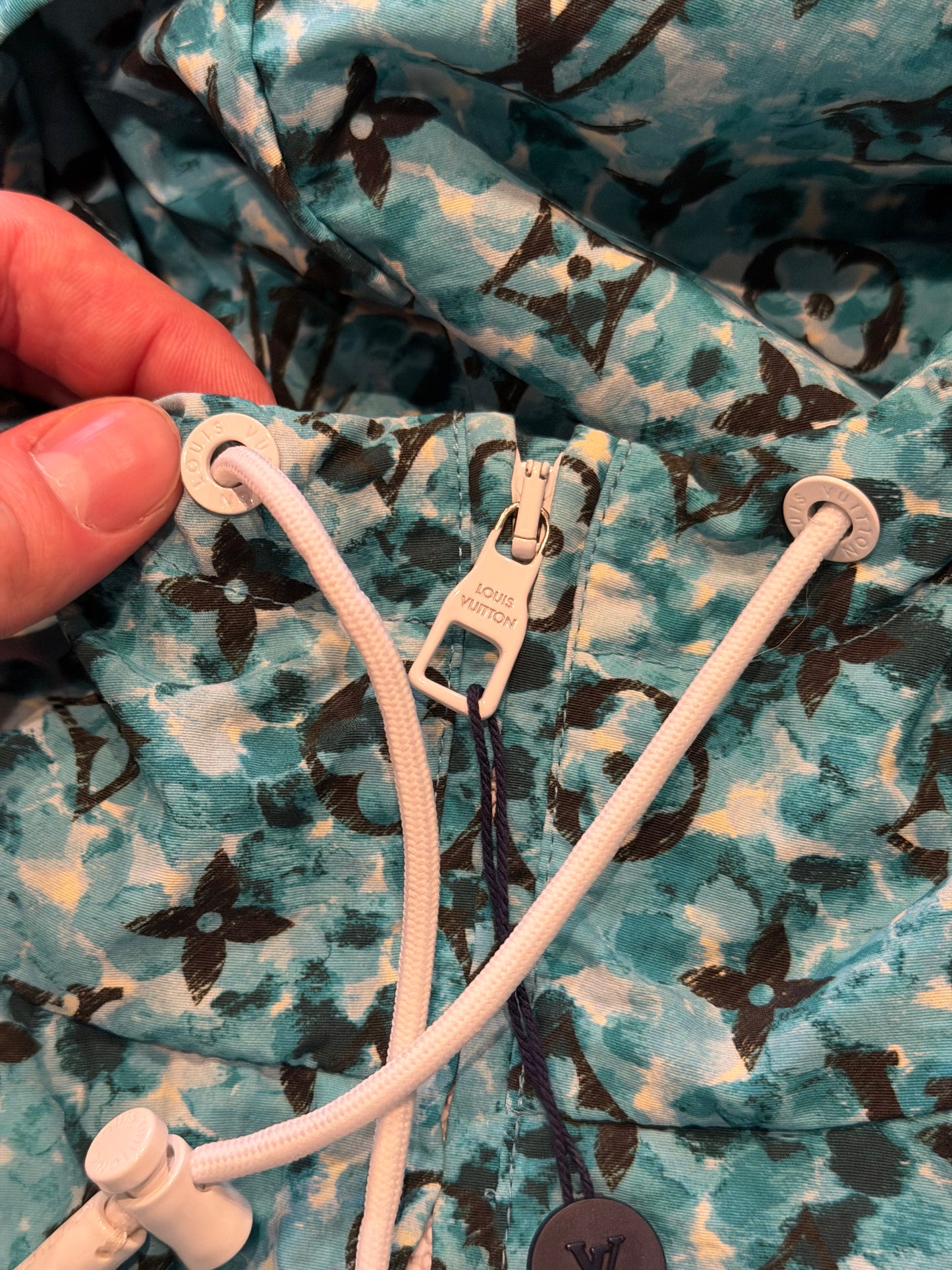 Louis Vuitton Mint Monogram Windbreaker DS Size 48