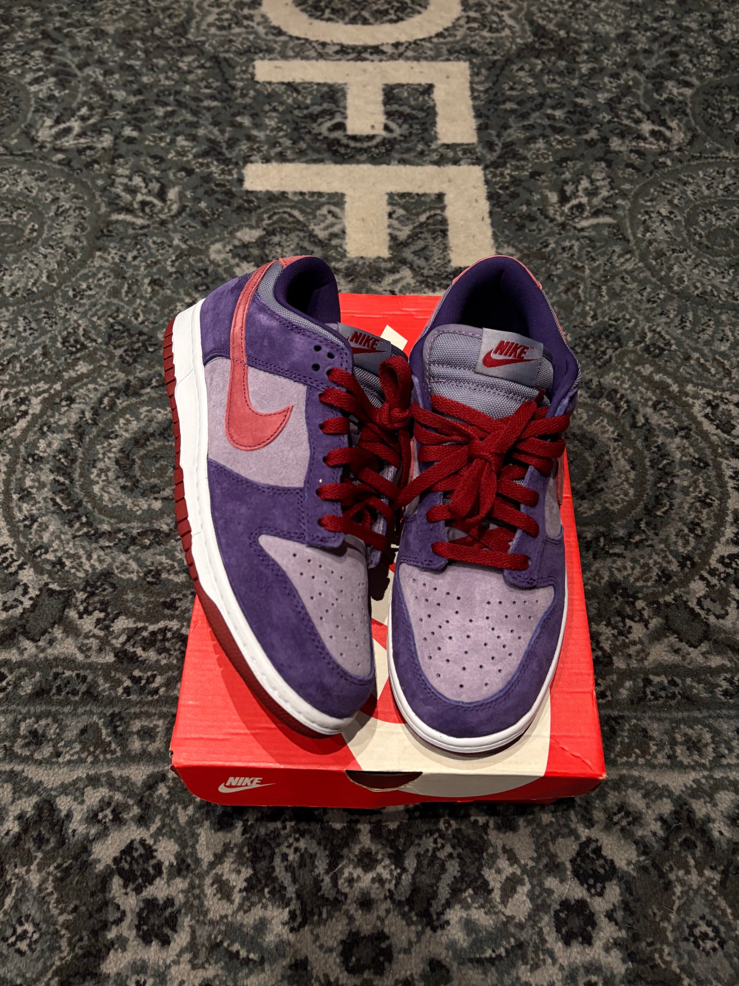 Nike Dunk Low “Plum” OG CLEAN SIZE 8.5