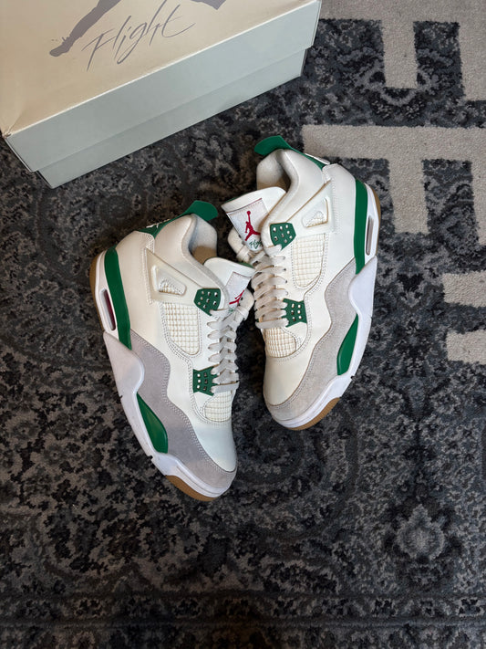 Jordan 4 Sb Retro “Pine Green” Clean Og Size 9.5