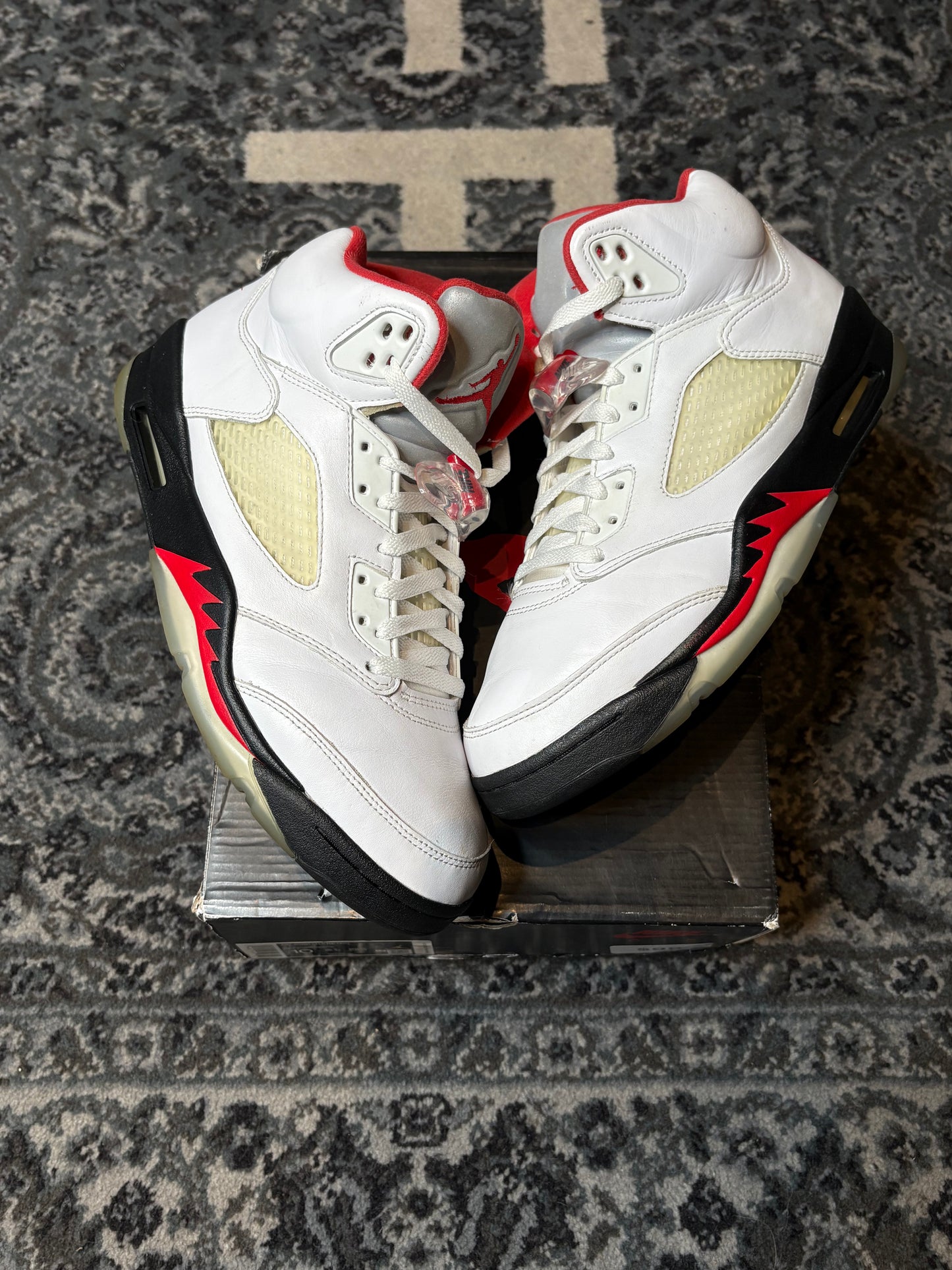 Jordan 5 Retro “Fire Red Silver Tongue” Po Og Size 10