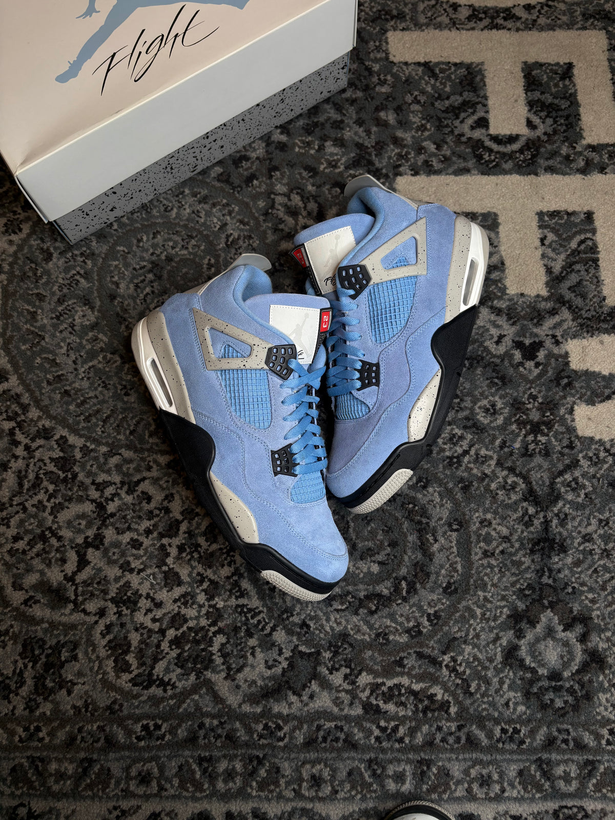 Jordan 4 Retro “Unc” Clean Og Size 12