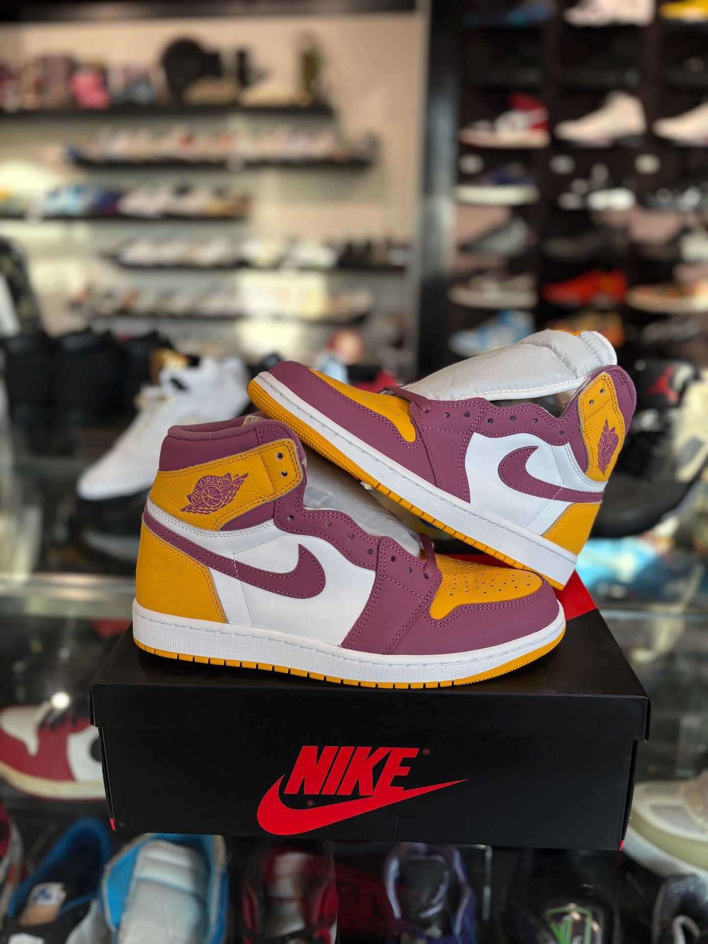 Jordan 1 Retro Brotherhood DS OG Size 10