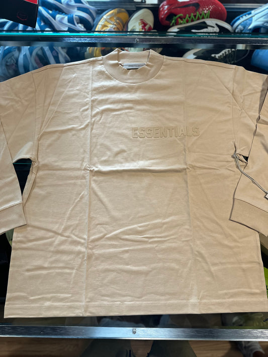 ESSENTIALS TEE SAND SIZE XL BRAND NEW