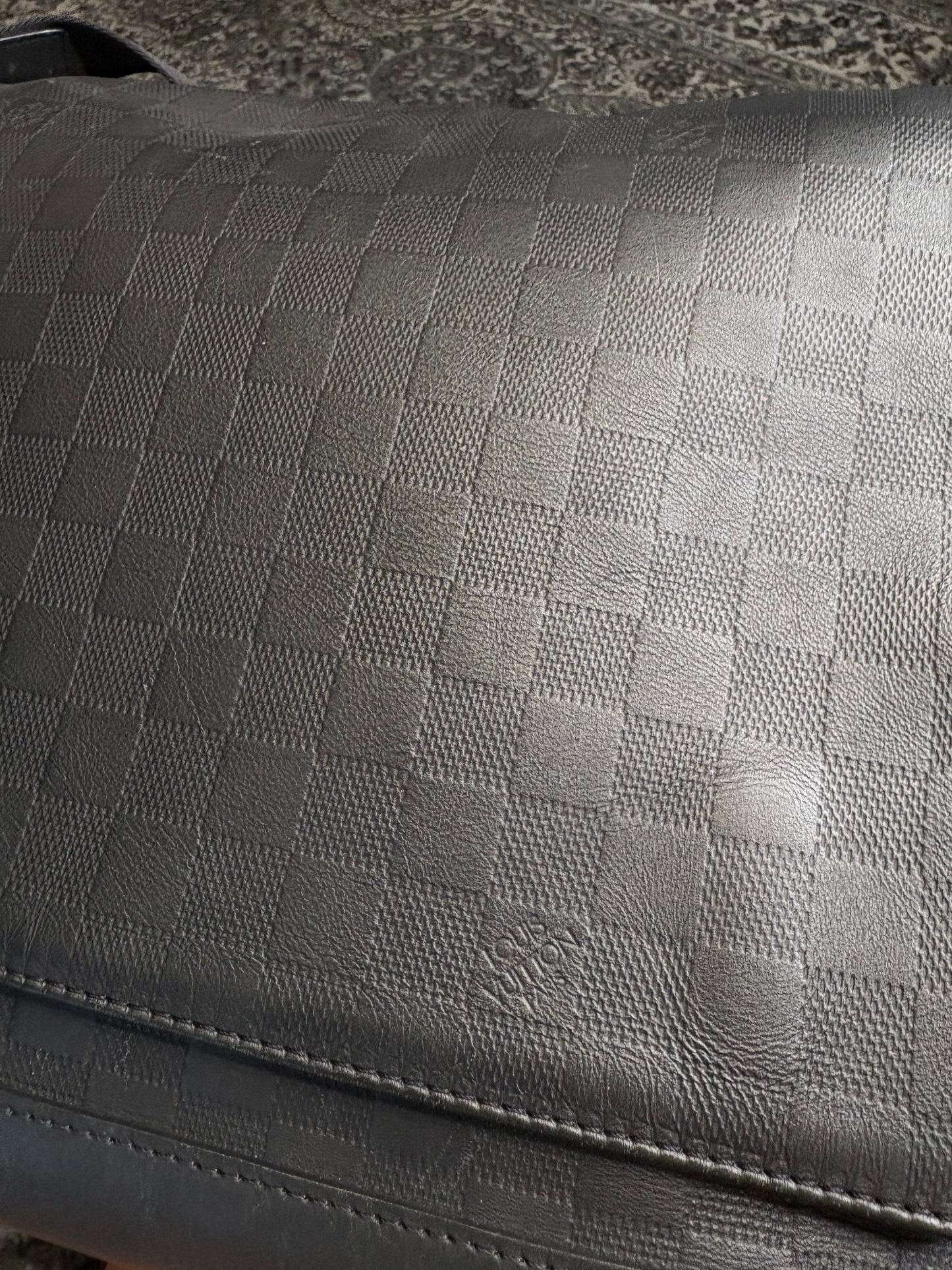 Louis Vuitton District Messenger Bag