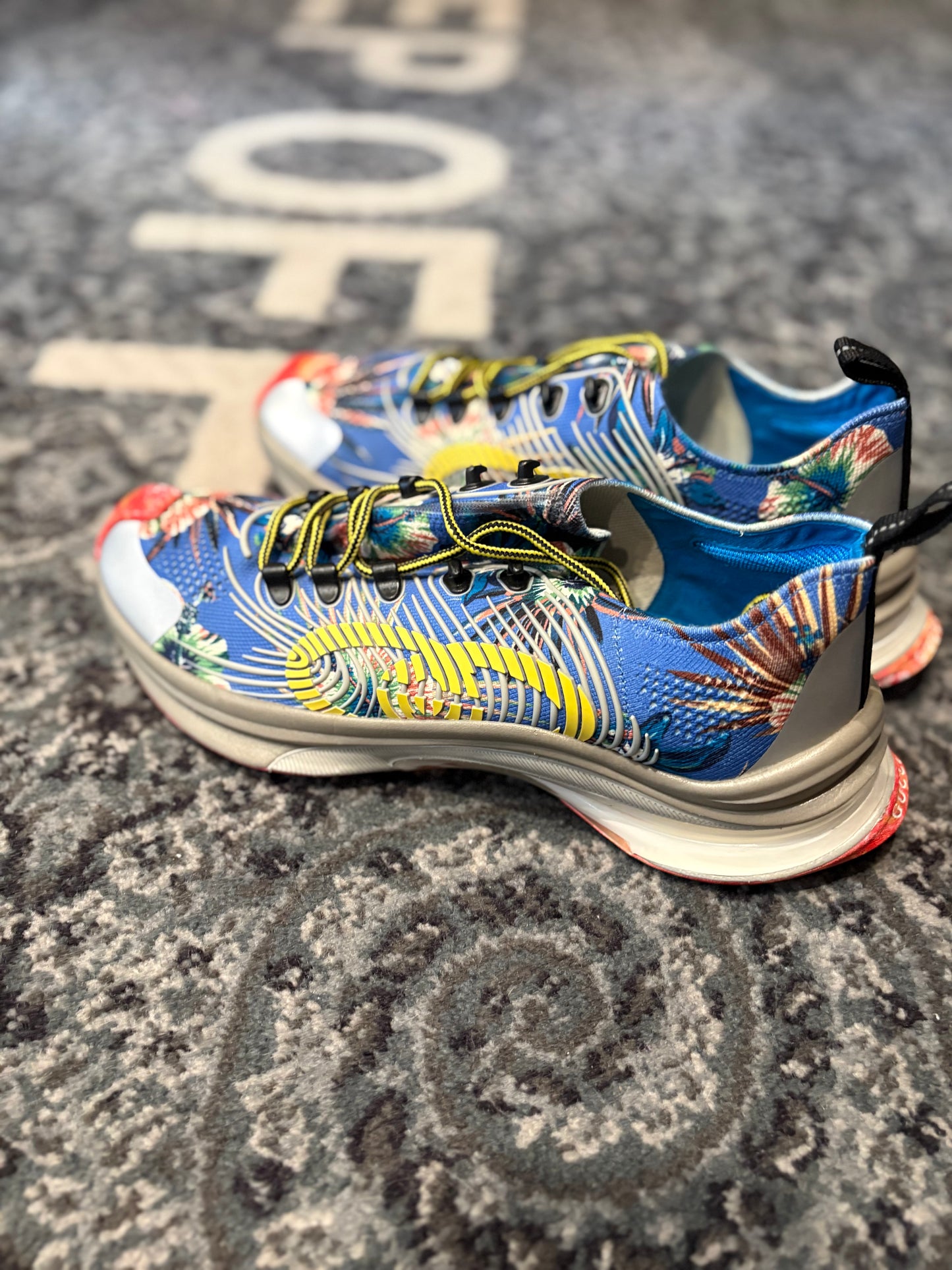 Gucci Run Sneaker “Marble and Floral” NB CLEAN SIZE 10G Fits 10.5