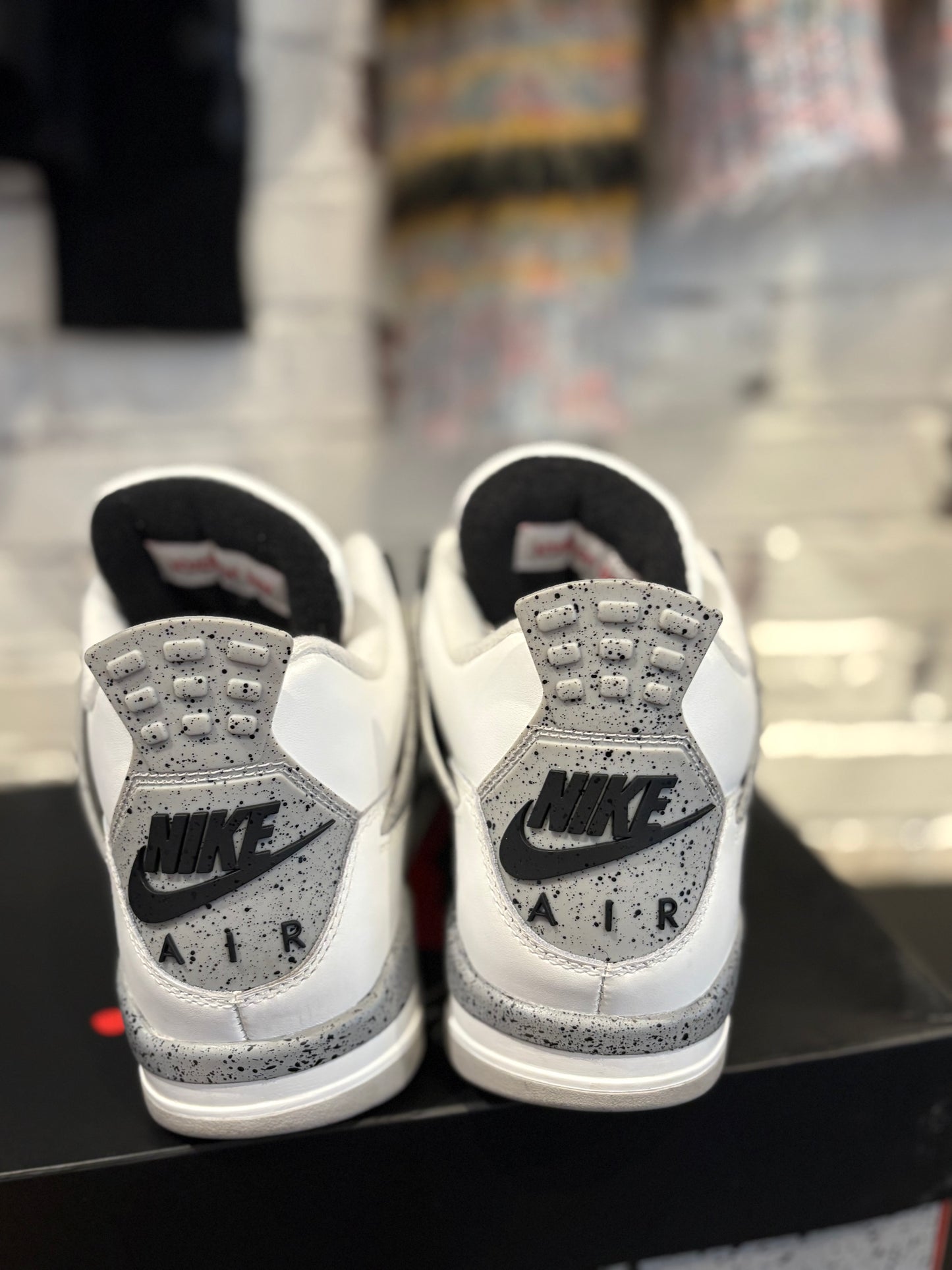 Jordan 4 Retro White Cement Clean OG Size 9