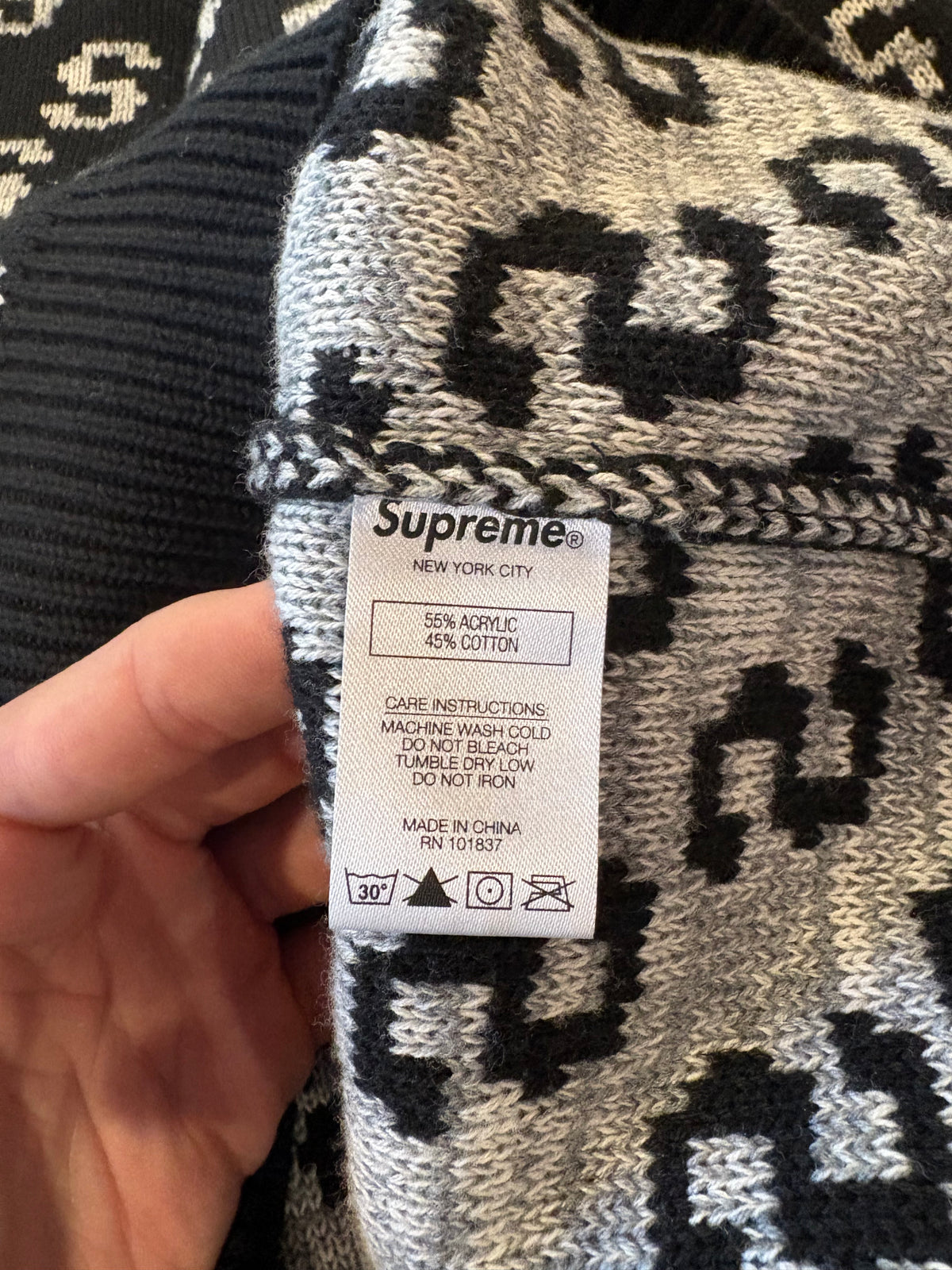 Supreme S Repeat Sweater Black Size Large