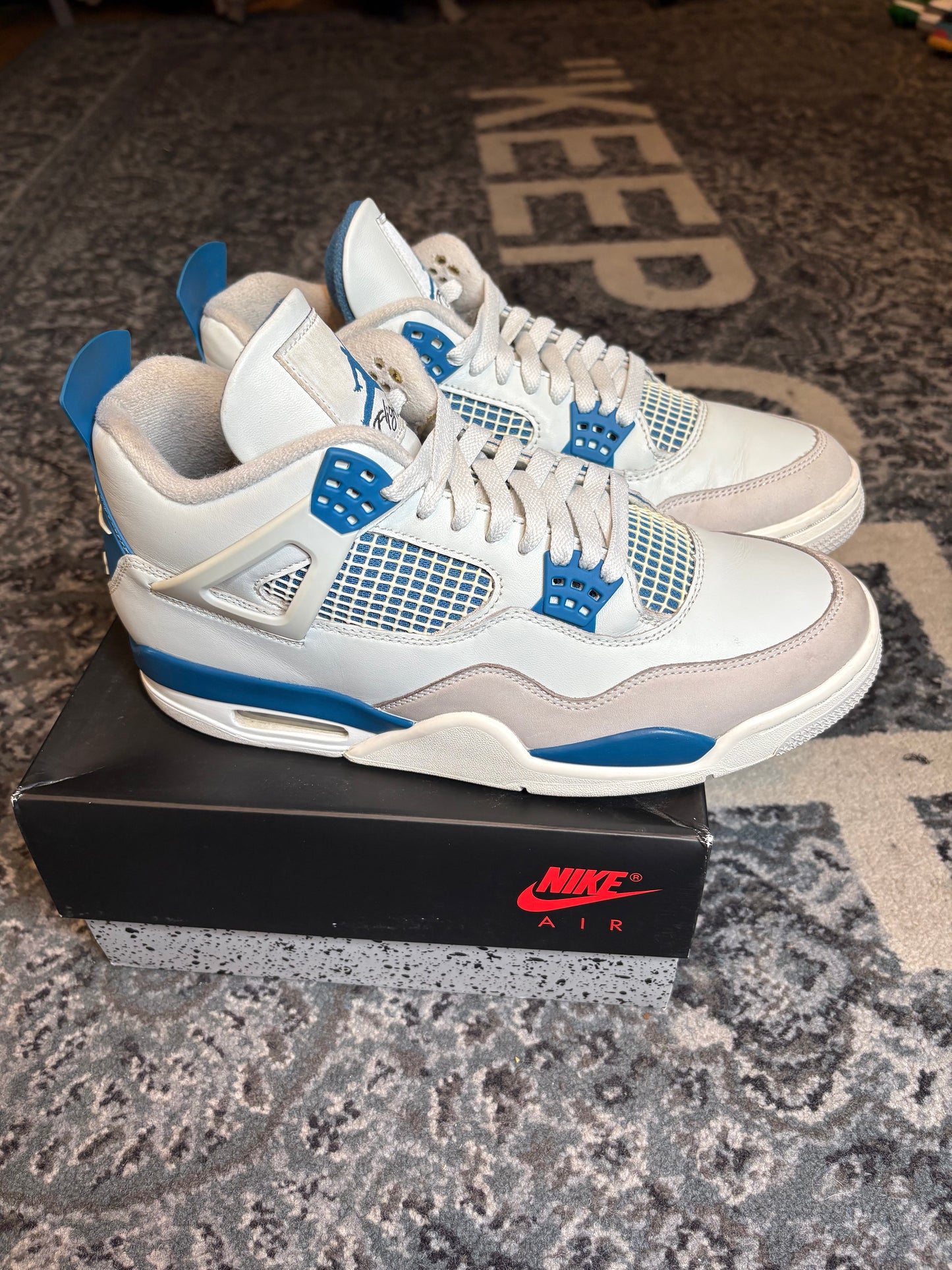 Jordan 4 Retro “Military Blue” Clean Og Size 11