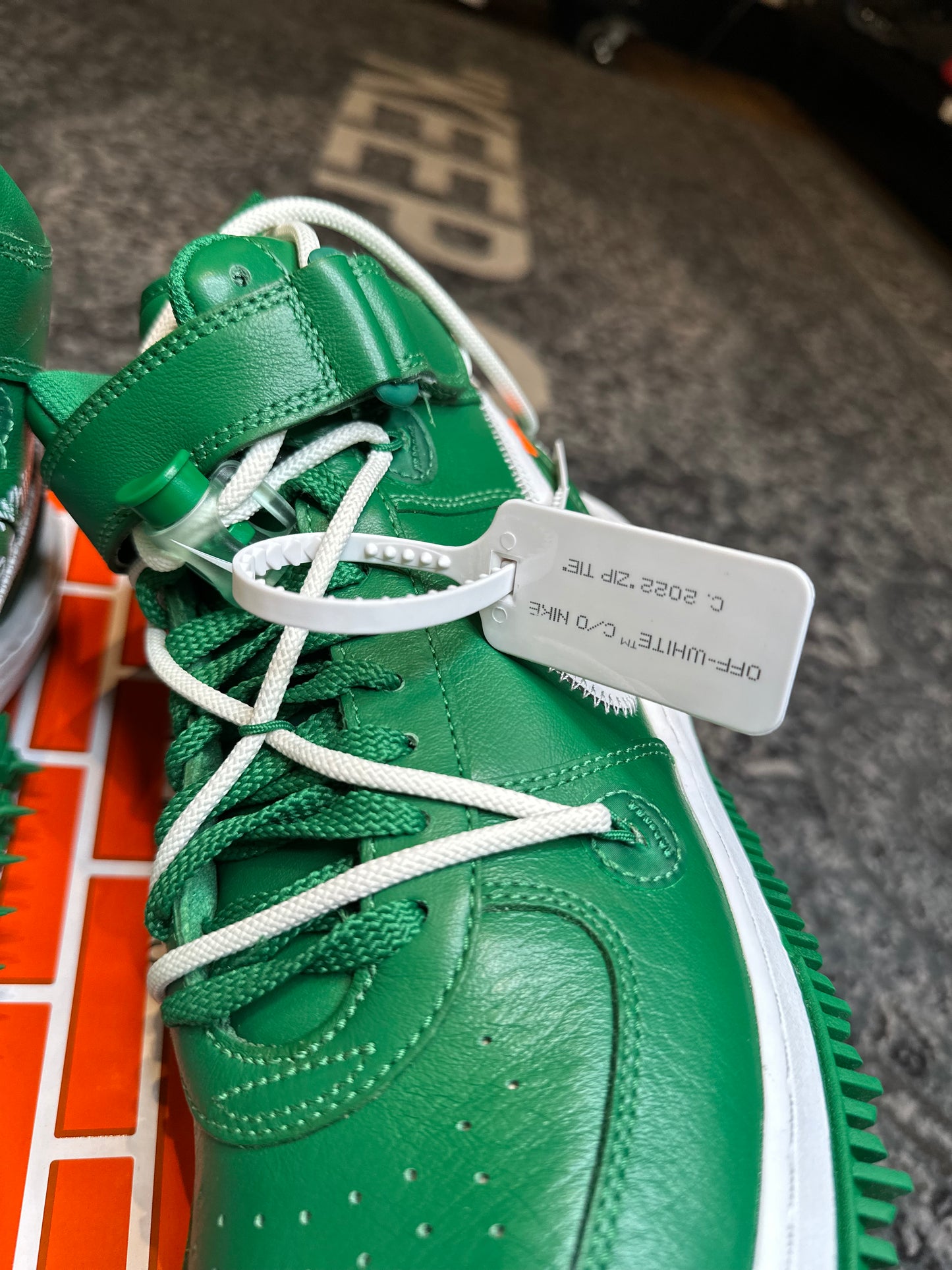 Off White X Nike AF1 Mid Pine Green DS OG Size 11