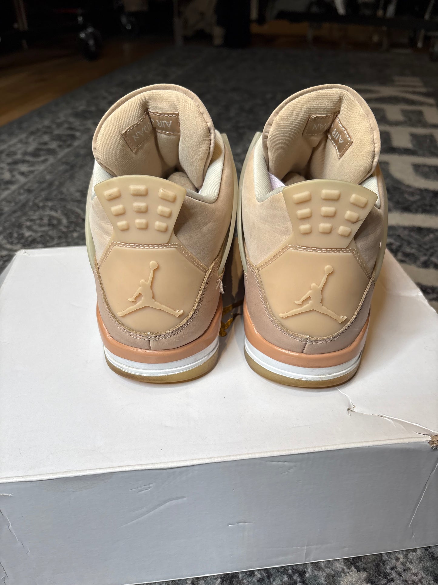 Jordan 4 Retro “Shimmer” Clean Og Size 10M/11.5W