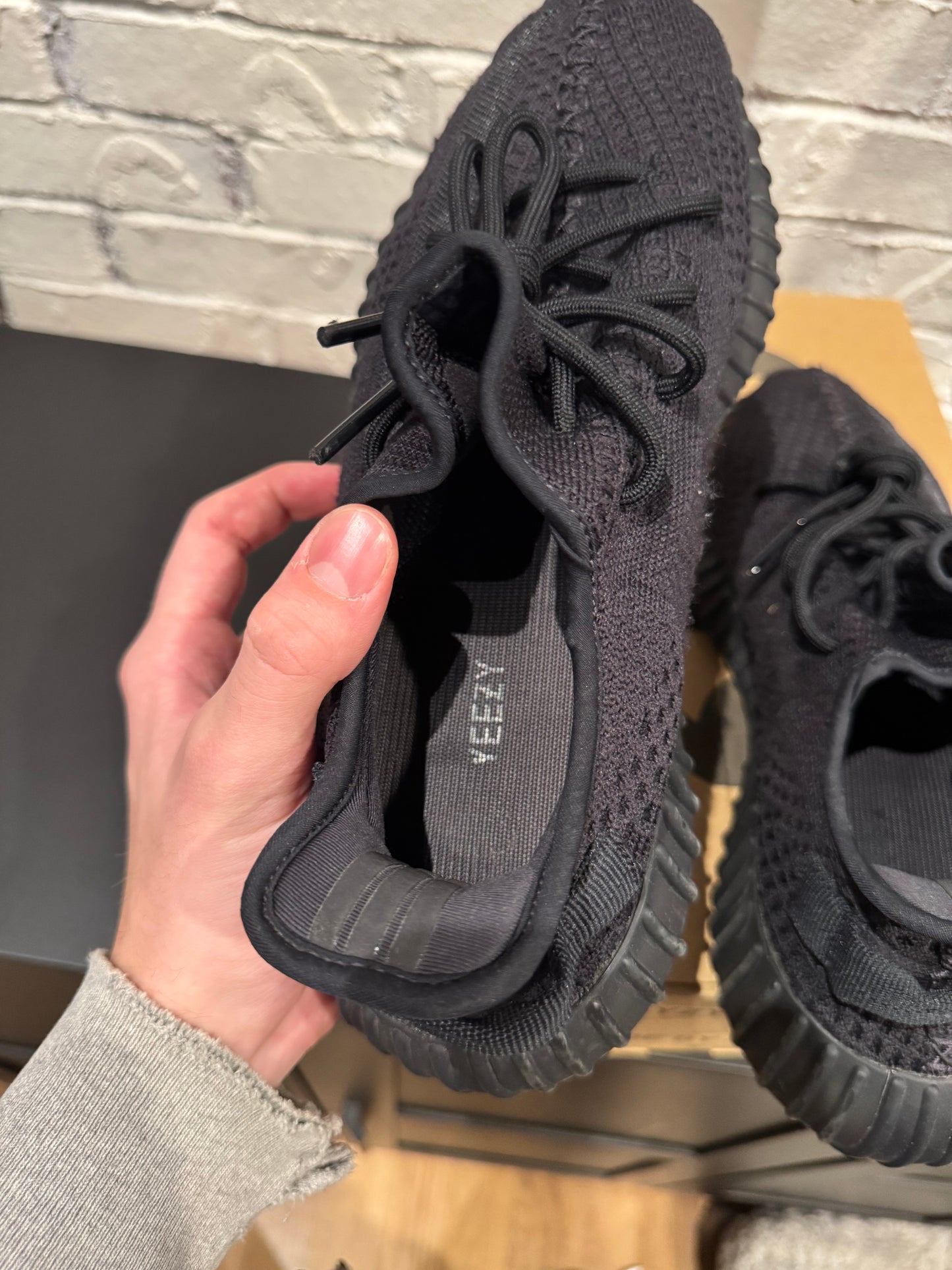 Yeezy 350 Onyx Clean OG Size 11.5