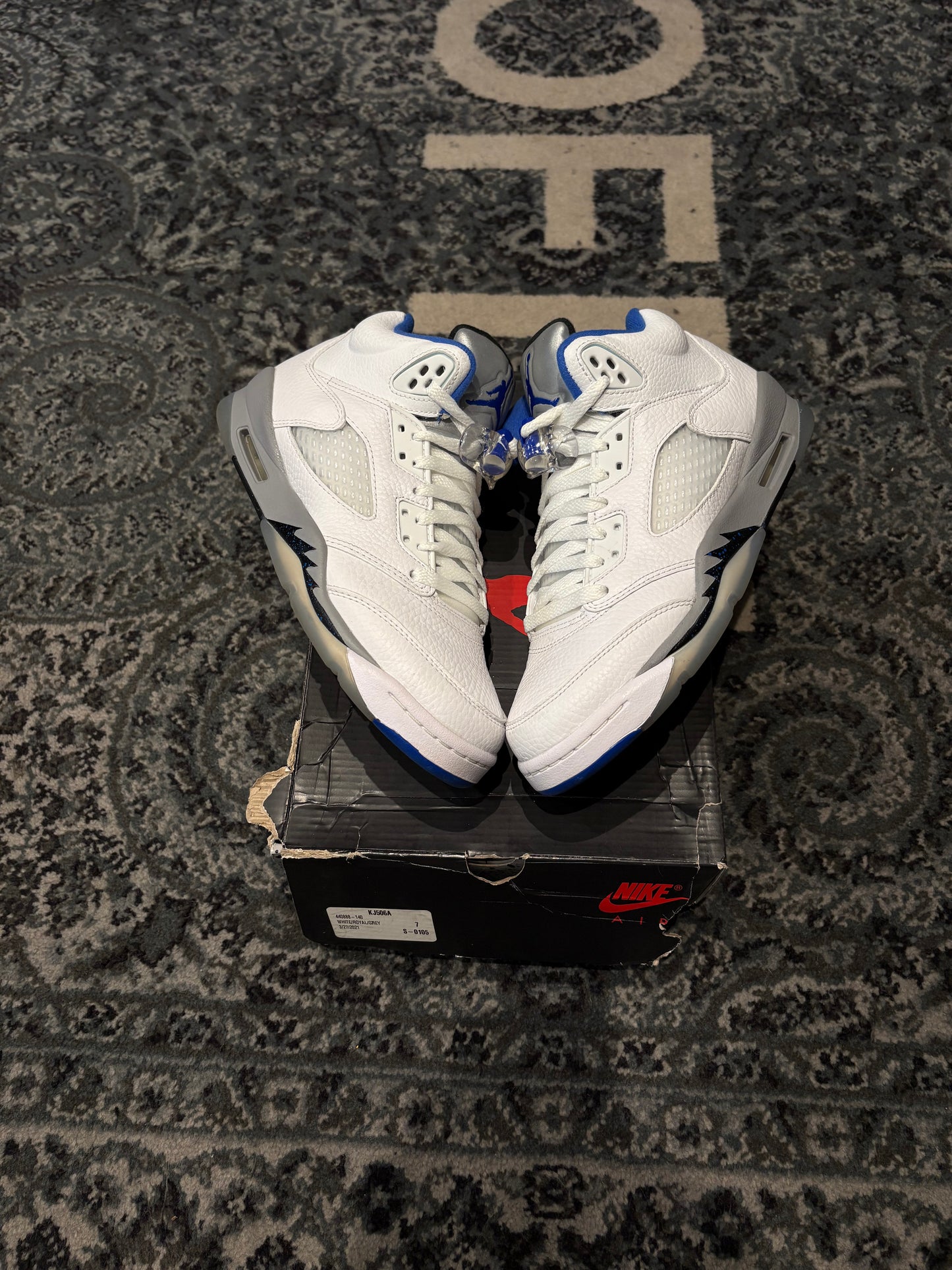Jordan 5 Retro “White Stealth” CLEAN OG SIZE 7