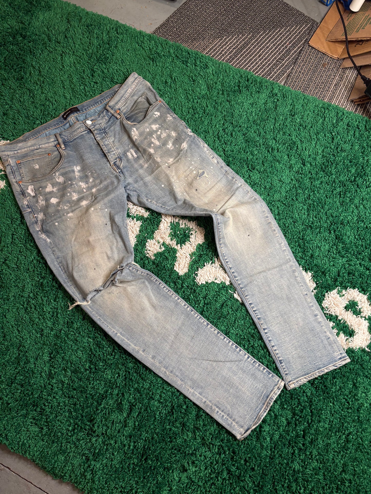 Purple Jeans Light Wash Distressed Size 40