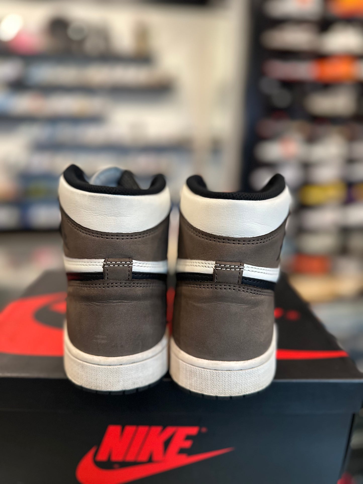 Jordan 1 Retro Mocha Clean OG Size 8.5