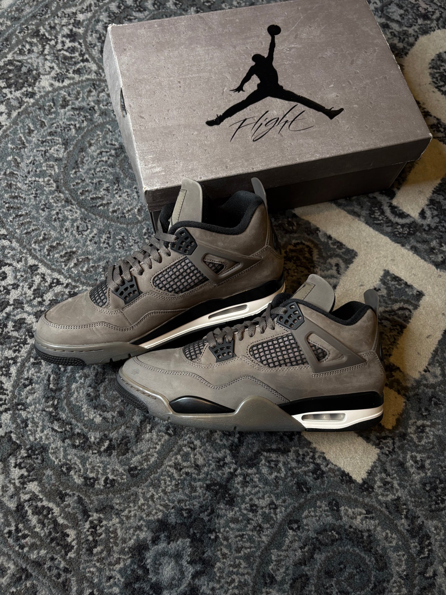 Jordan 4 Retro “CaveStone” Clean Og Size 11