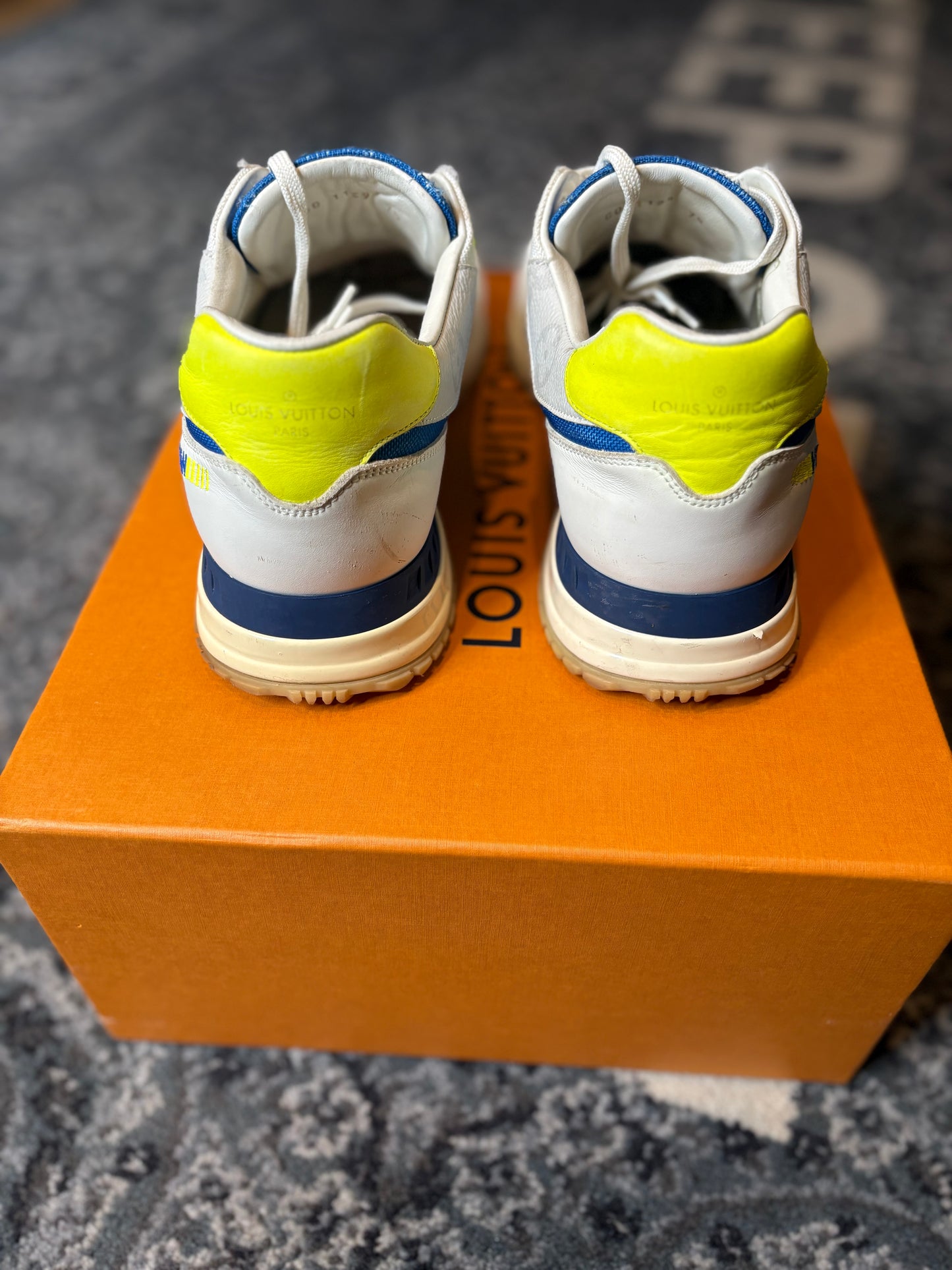 LOUIS VUITTON Run Away Line Monogram Eclipse Blue Gradation PO OG SIZE 7.5