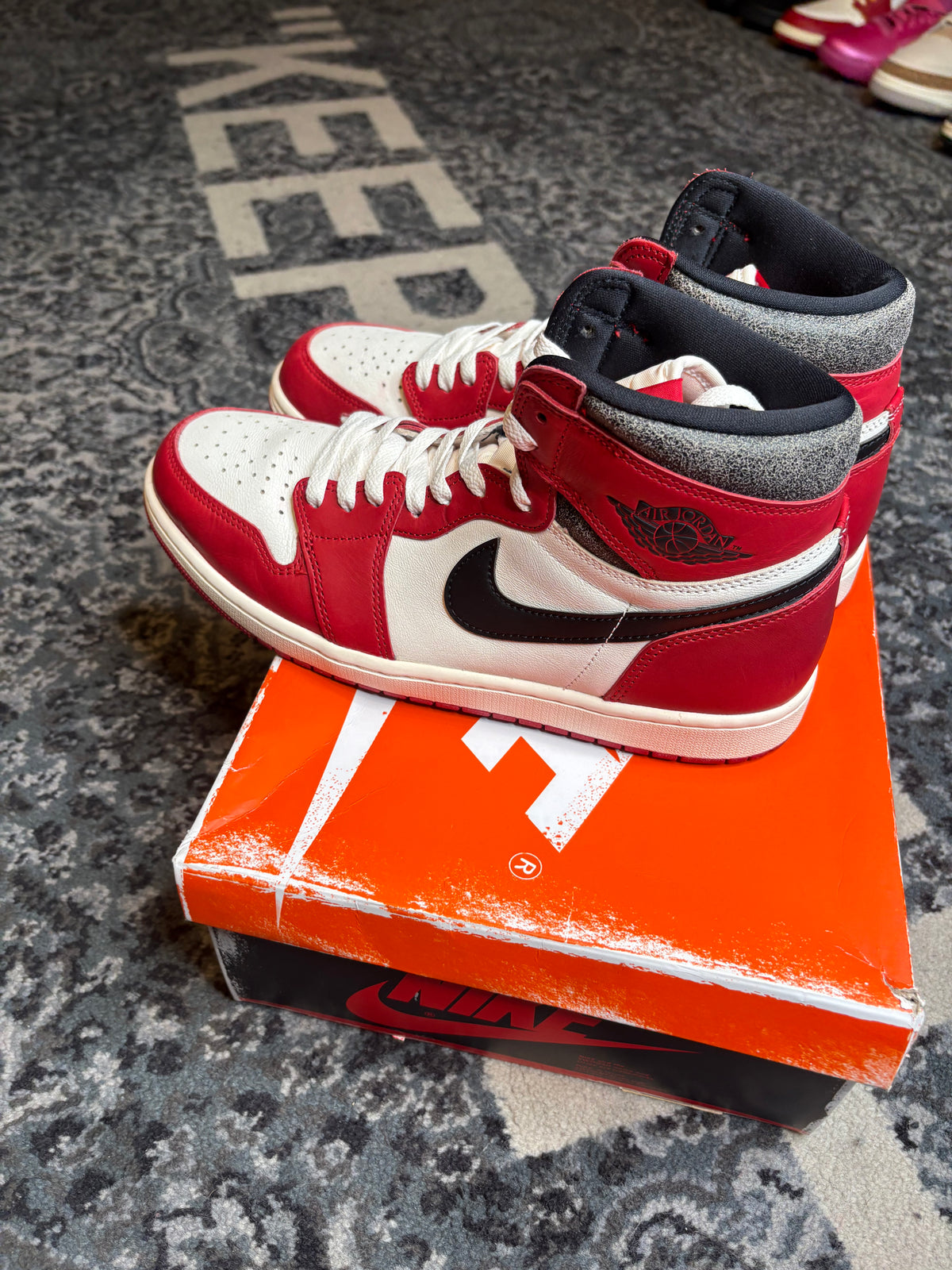 Jordan 1 Retro “Lost and Found” Clean Og Size 11.5